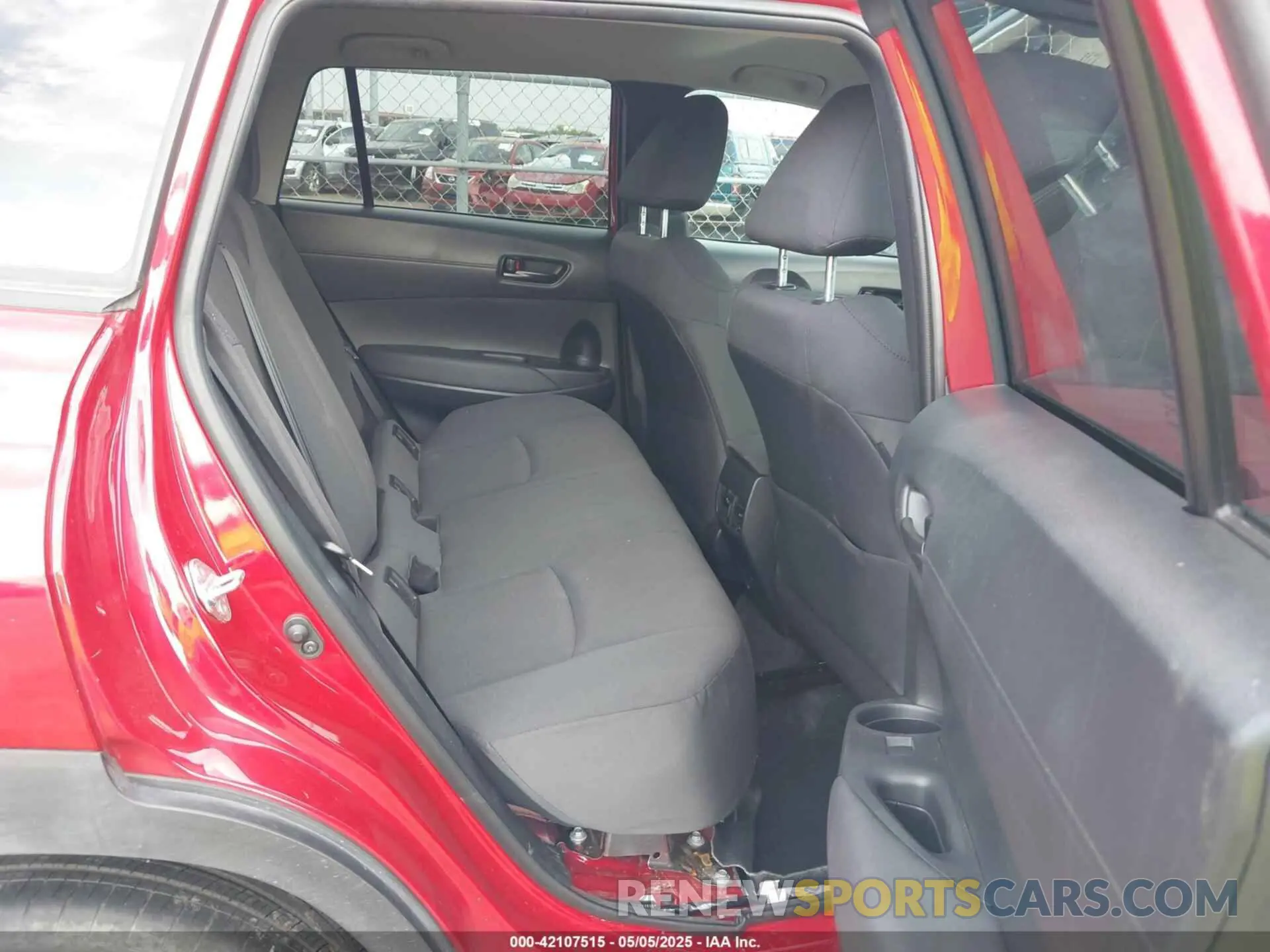 8 Фотография поврежденного автомобиля 7MUCAAAG4PV047301 TOYOTA COROLLA CROSS 2023