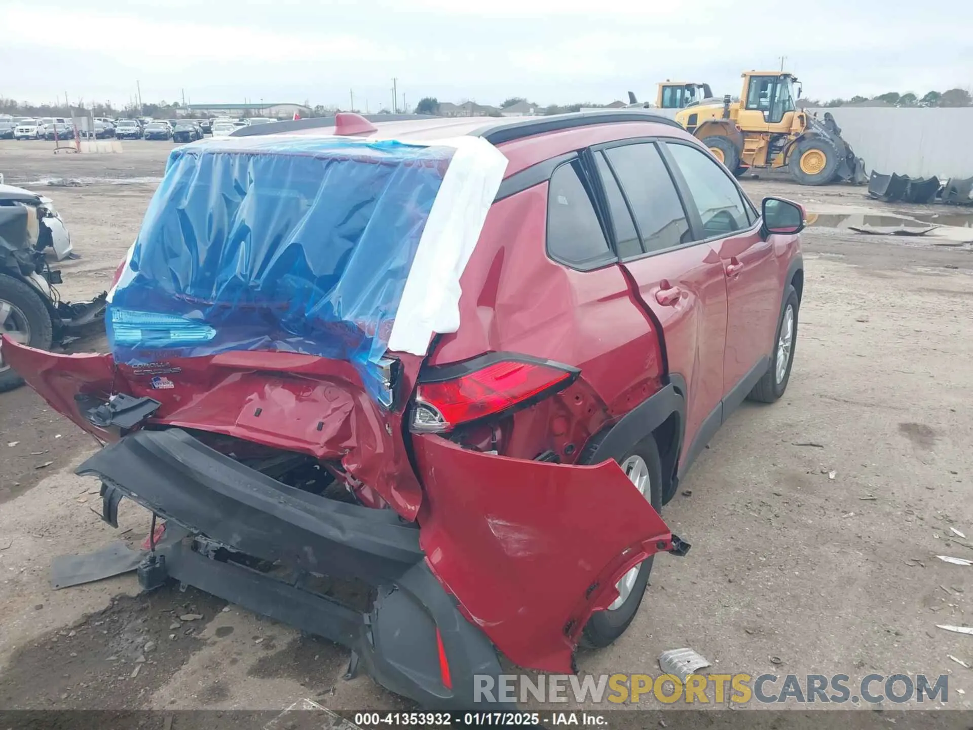 4 Photograph of a damaged car 7MUCAAAG9PV061534 TOYOTA COROLLA CROSS 2023