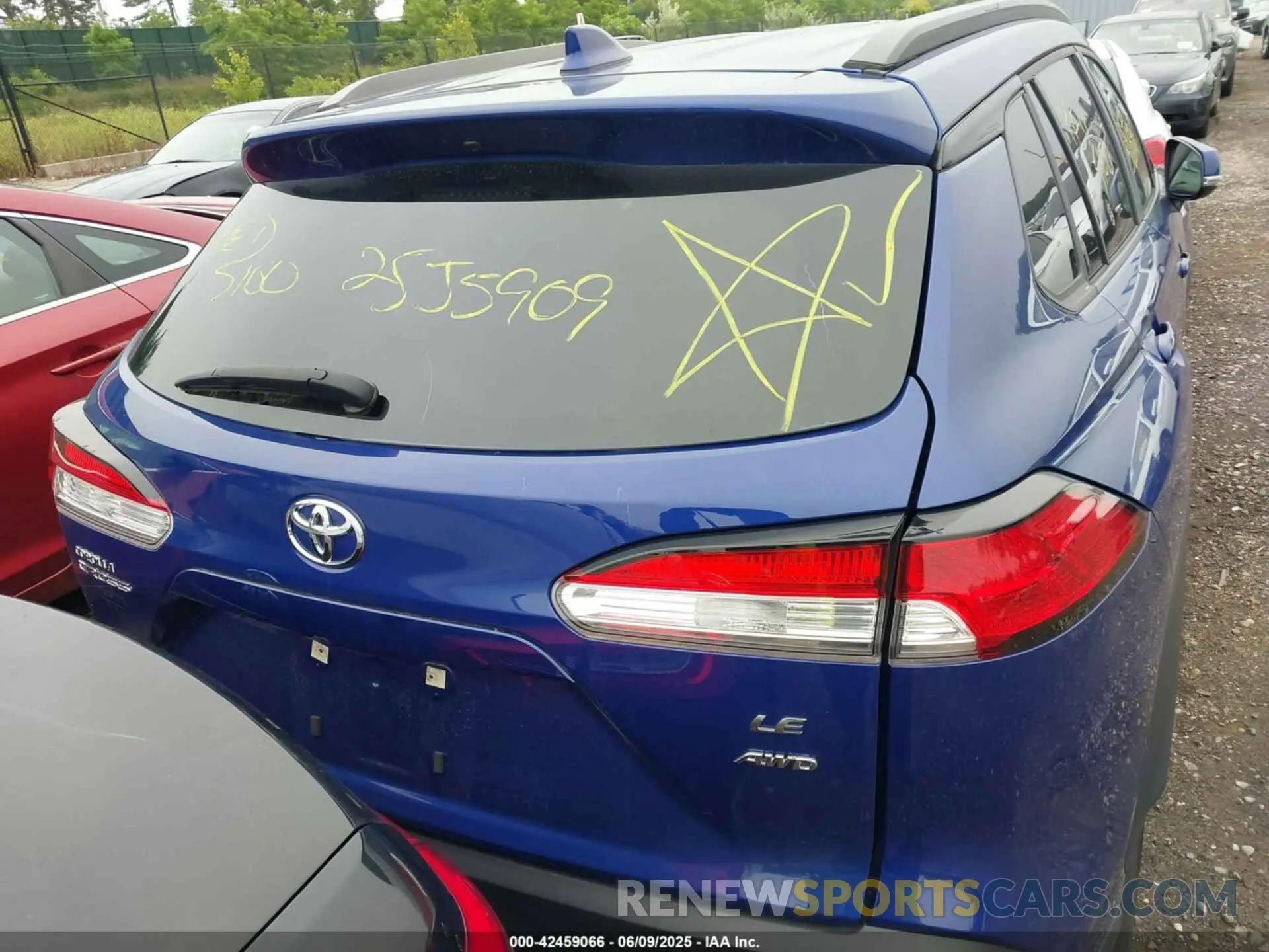 15 Photograph of a damaged car 7MUCAABG6PV053051 TOYOTA COROLLA CROSS 2023