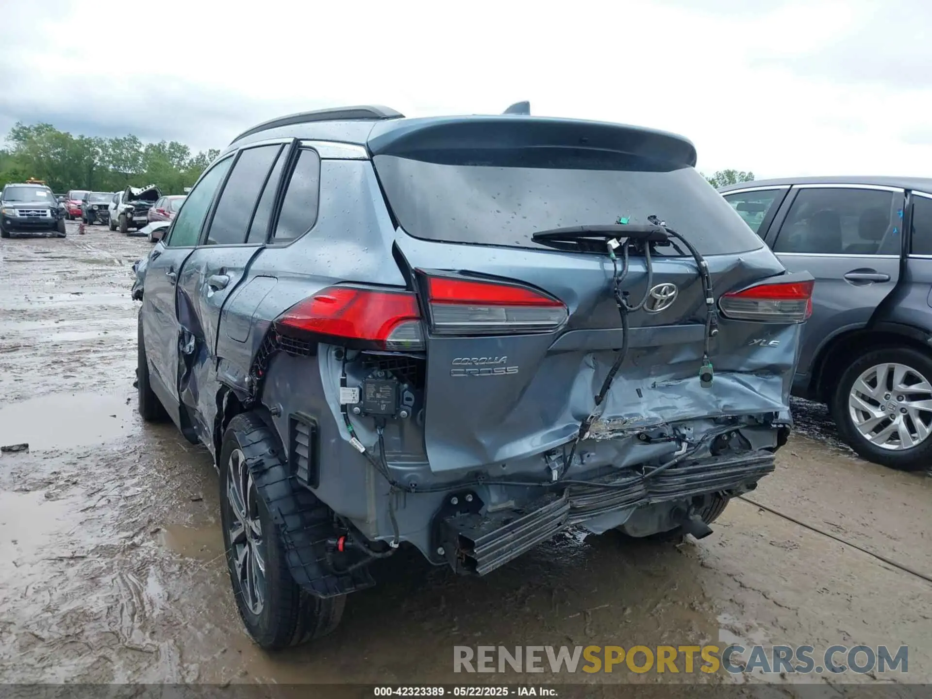 17 Photograph of a damaged car 7MUDAAAG4PV062515 TOYOTA COROLLA CROSS 2023