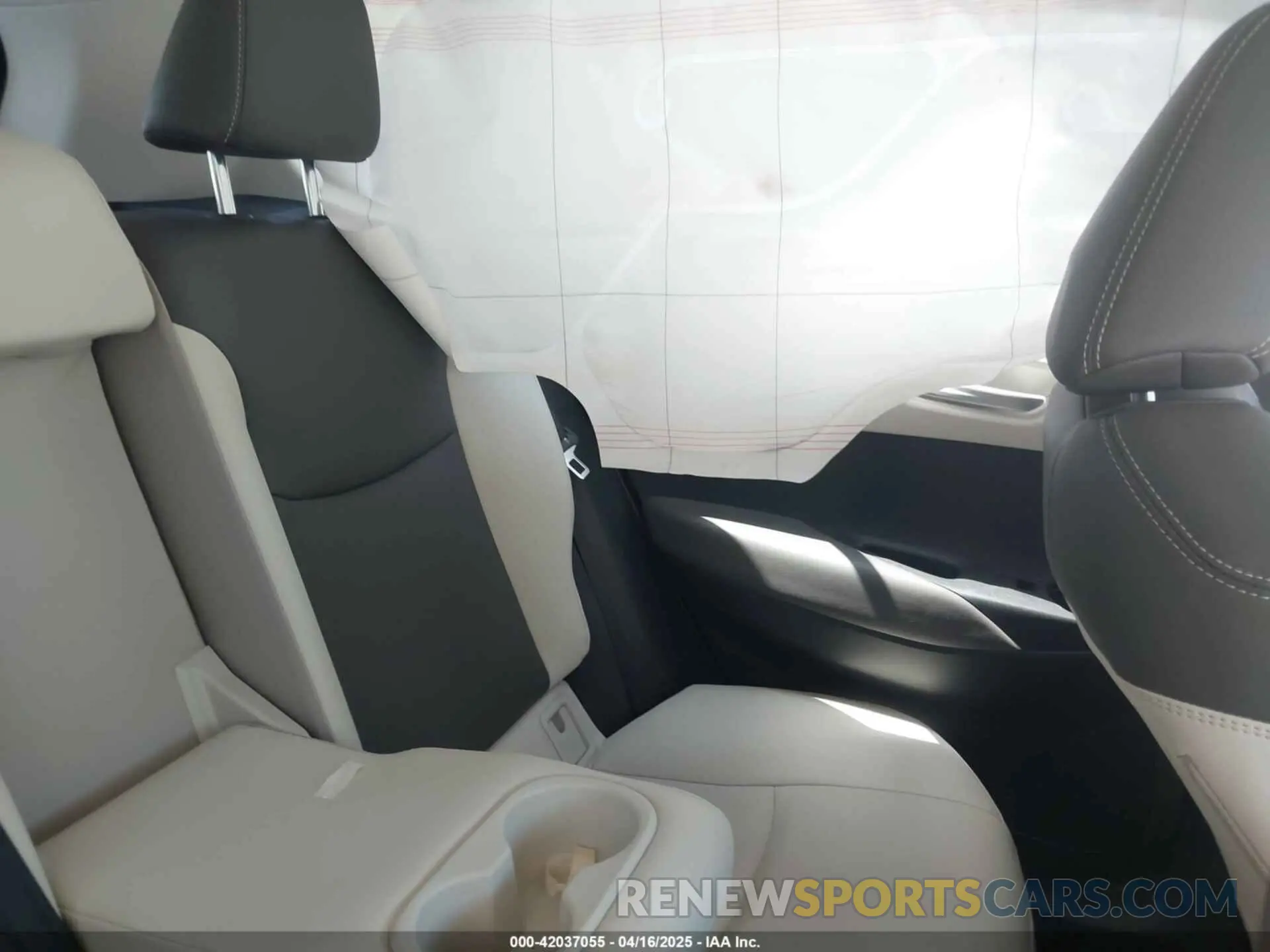 8 Фотография поврежденного автомобиля 7MUDAABG7PV049417 TOYOTA COROLLA CROSS 2023