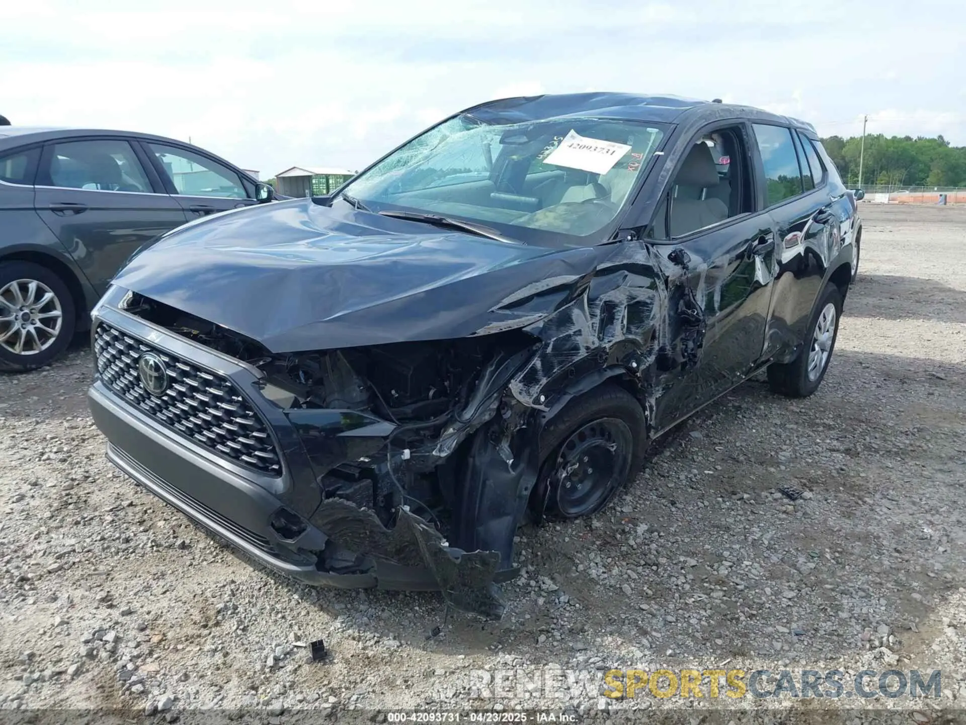 2 Photograph of a damaged car 7MUAAAAG7RV082571 TOYOTA COROLLA CROSS 2024