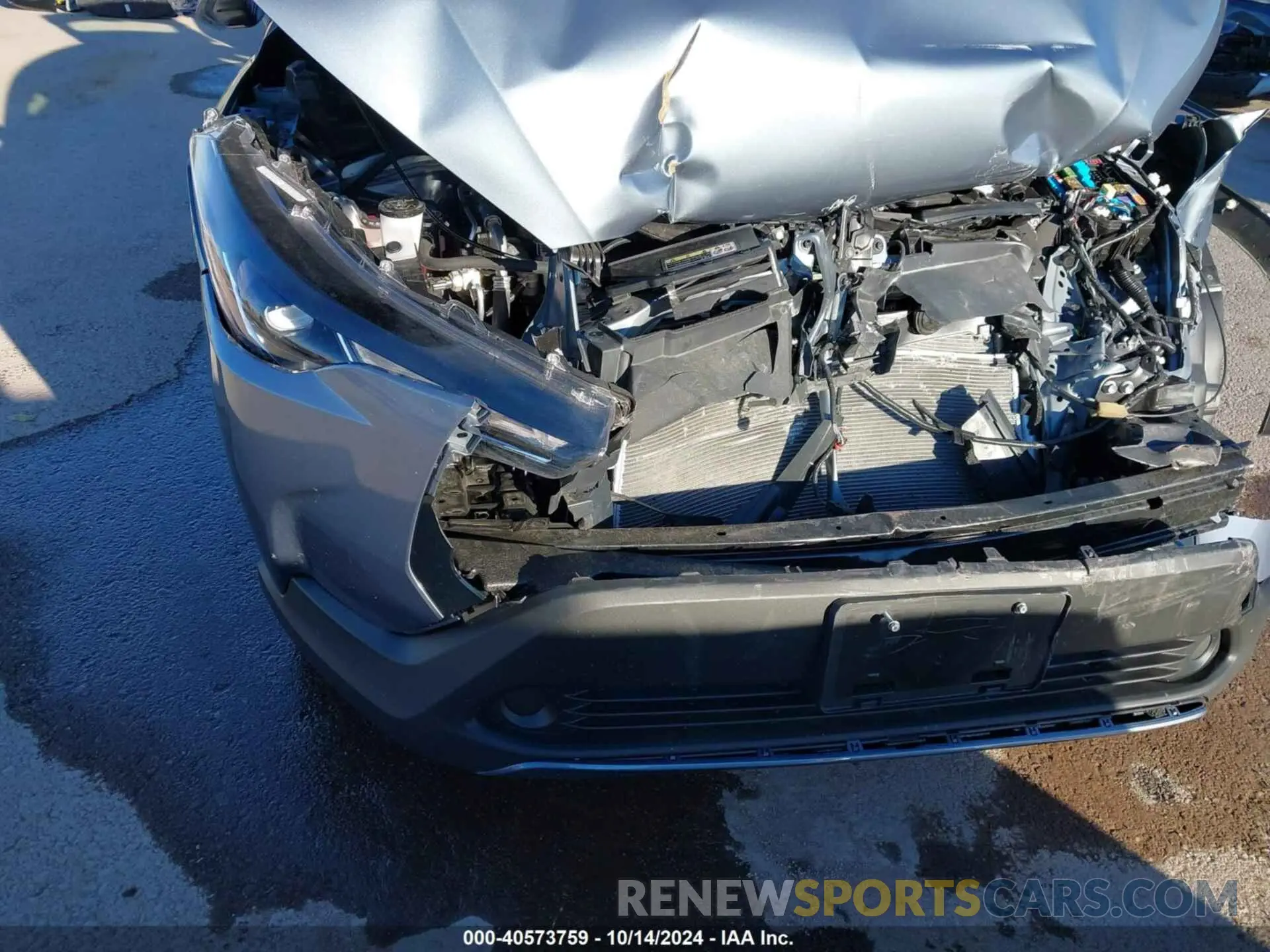 19 Photograph of a damaged car 7MUAAAAG7RV092064 TOYOTA COROLLA CROSS 2024