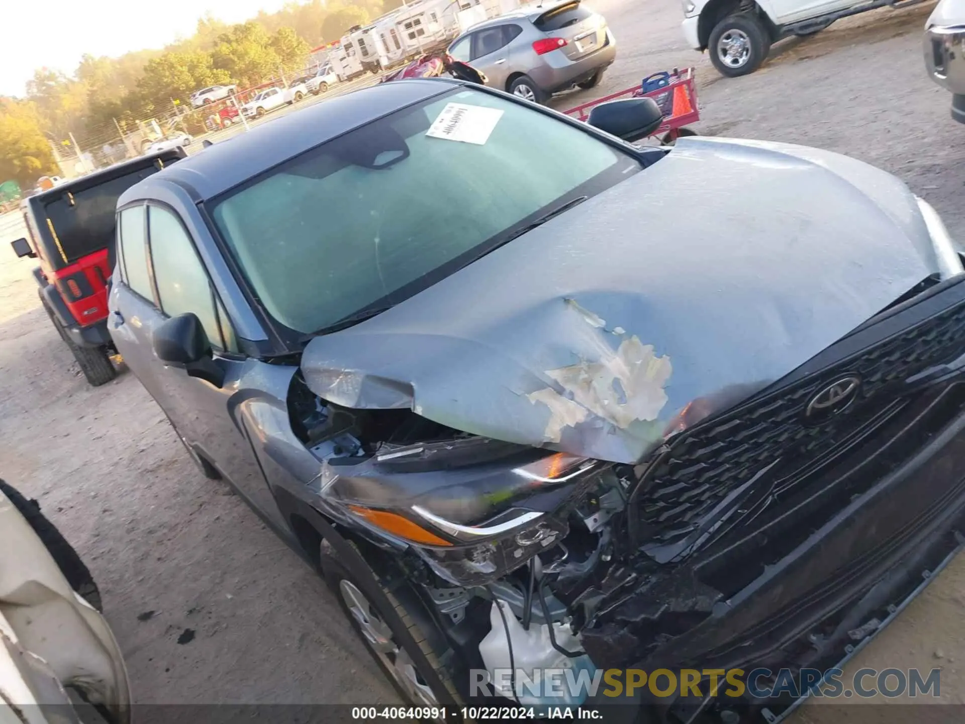 1 Photograph of a damaged car 7MUAAABG0RV103372 TOYOTA COROLLA CROSS 2024