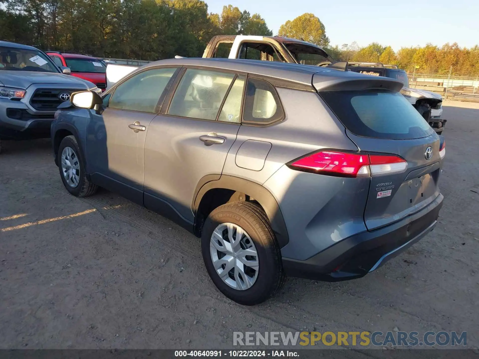 3 Photograph of a damaged car 7MUAAABG0RV103372 TOYOTA COROLLA CROSS 2024
