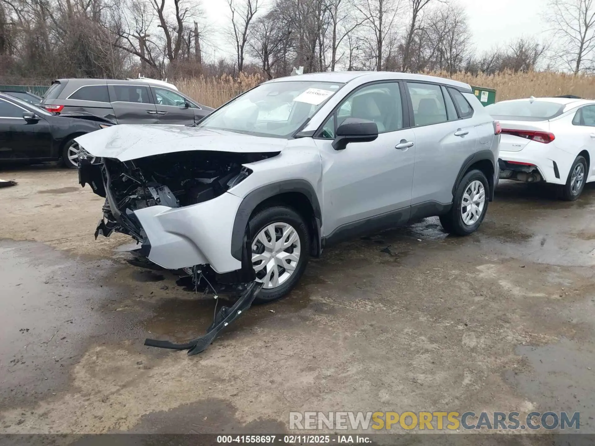 2 Photograph of a damaged car 7MUAAABGXRV107574 TOYOTA COROLLA CROSS 2024