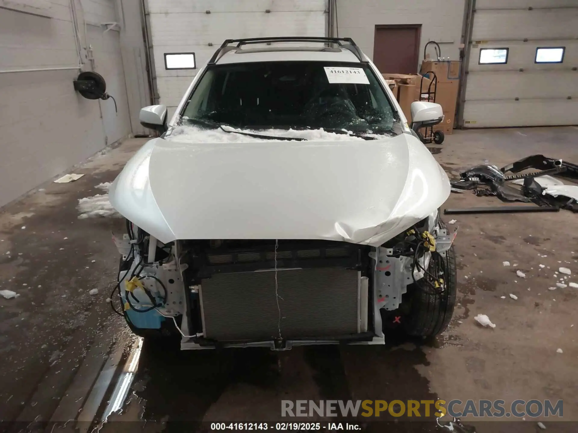 13 Фотография поврежденного автомобиля 7MUBAABG1RV105846 TOYOTA COROLLA CROSS 2024