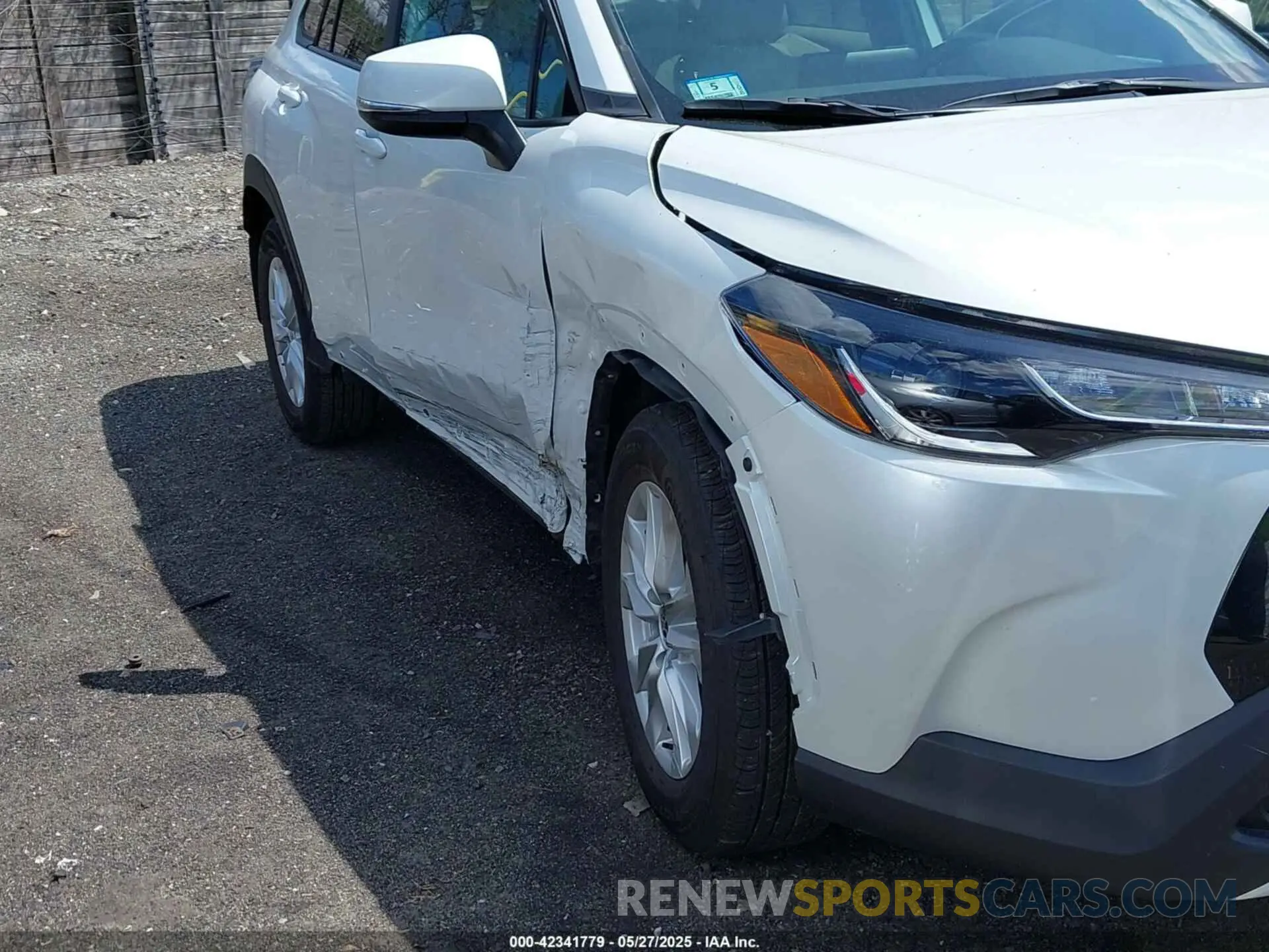 6 Photograph of a damaged car 7MUBAABG7RV089653 TOYOTA COROLLA CROSS 2024
