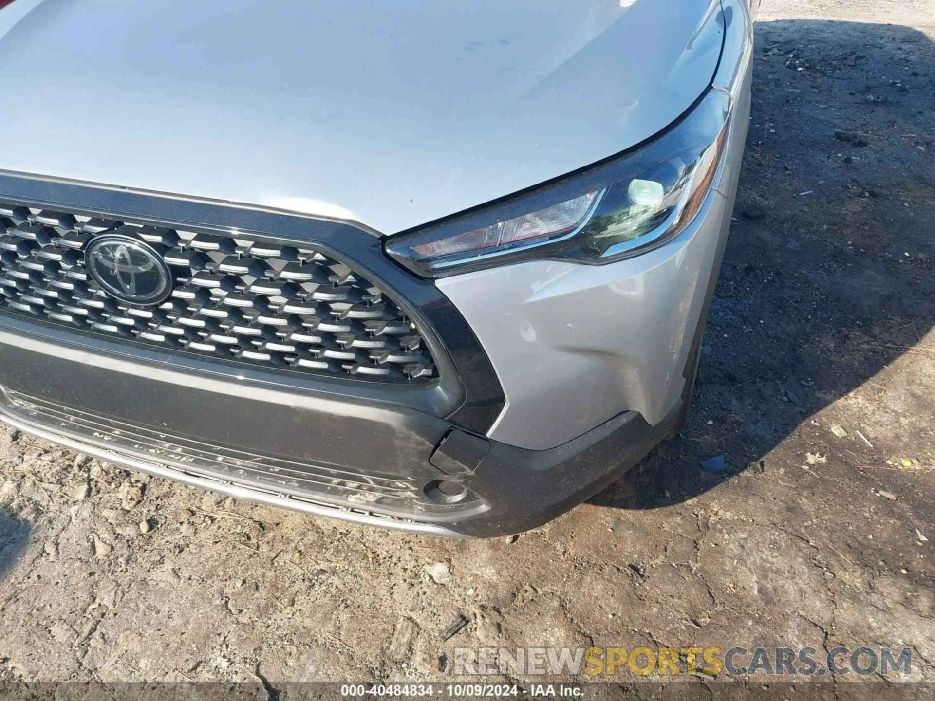 6 Photograph of a damaged car 7MUCAAAG1RV101477 TOYOTA COROLLA CROSS 2024