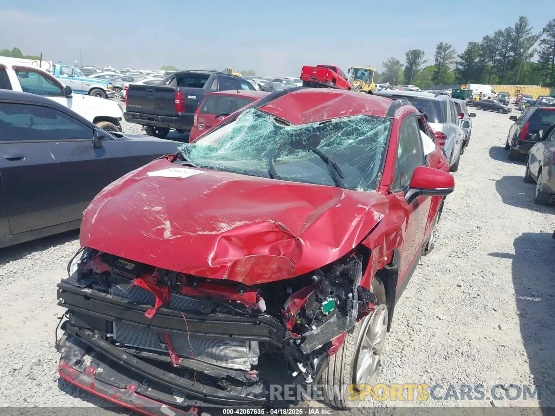 6 Photograph of a damaged car 7MUCAAAGXRV087580 TOYOTA COROLLA CROSS 2024