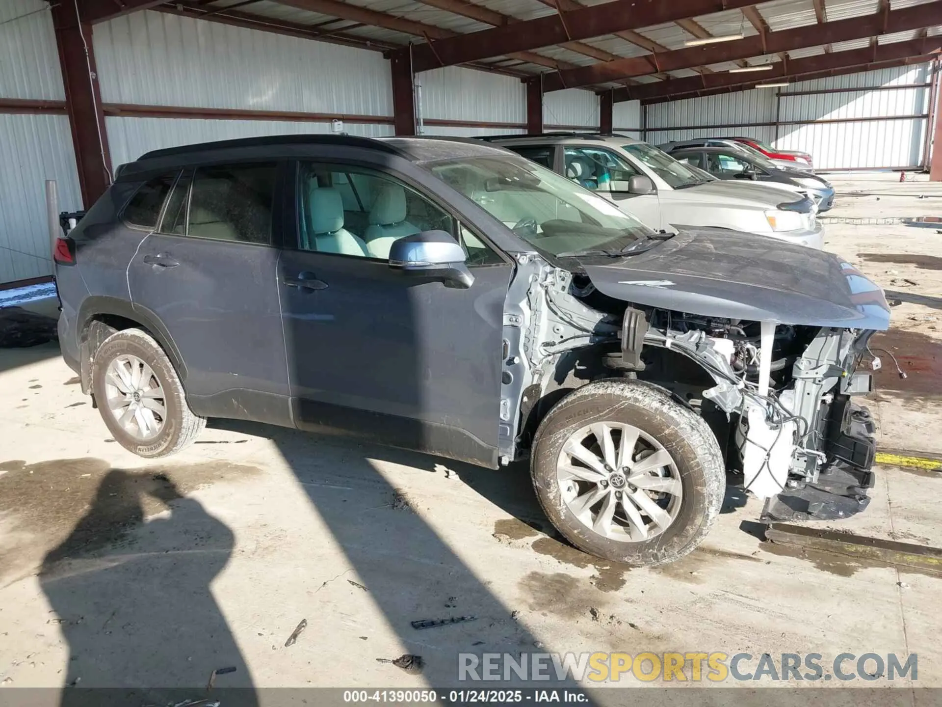 13 Фотография поврежденного автомобиля 7MUCAABGXRV102464 TOYOTA COROLLA CROSS 2024