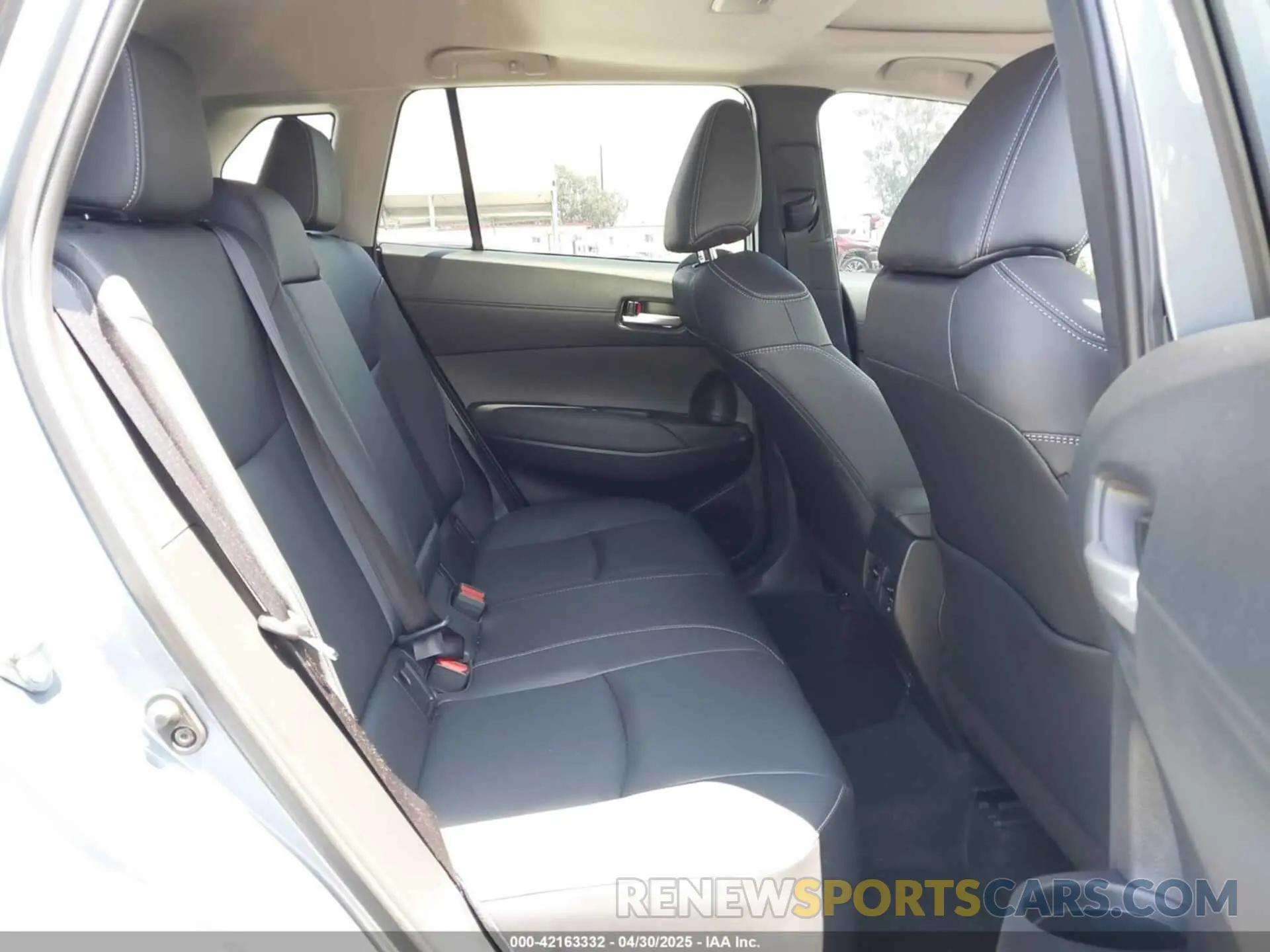 8 Фотография поврежденного автомобиля 7MUDAAAG2RV083656 TOYOTA COROLLA CROSS 2024