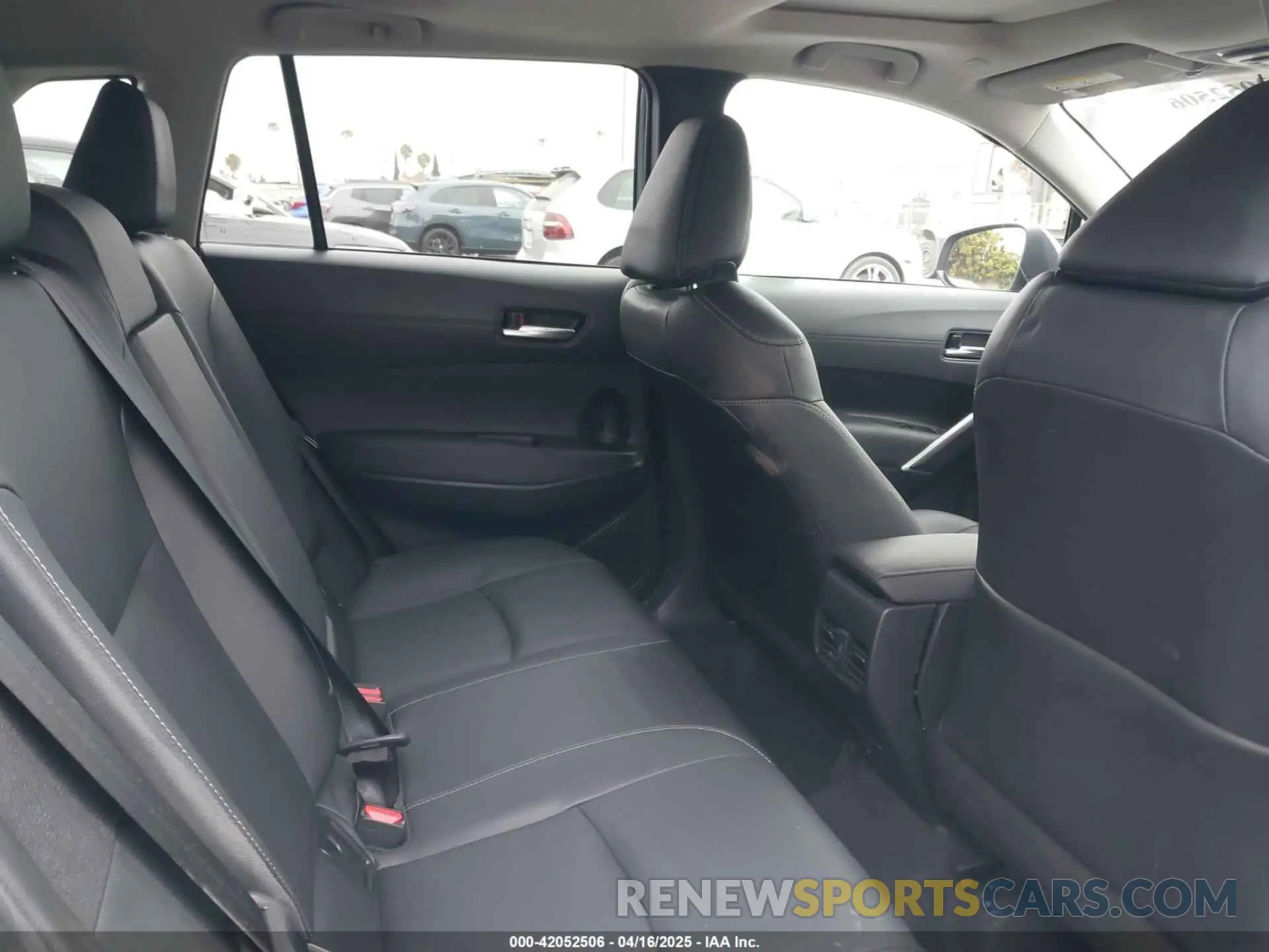 8 Фотография поврежденного автомобиля 7MUDAAAG3RV077624 TOYOTA COROLLA CROSS 2024