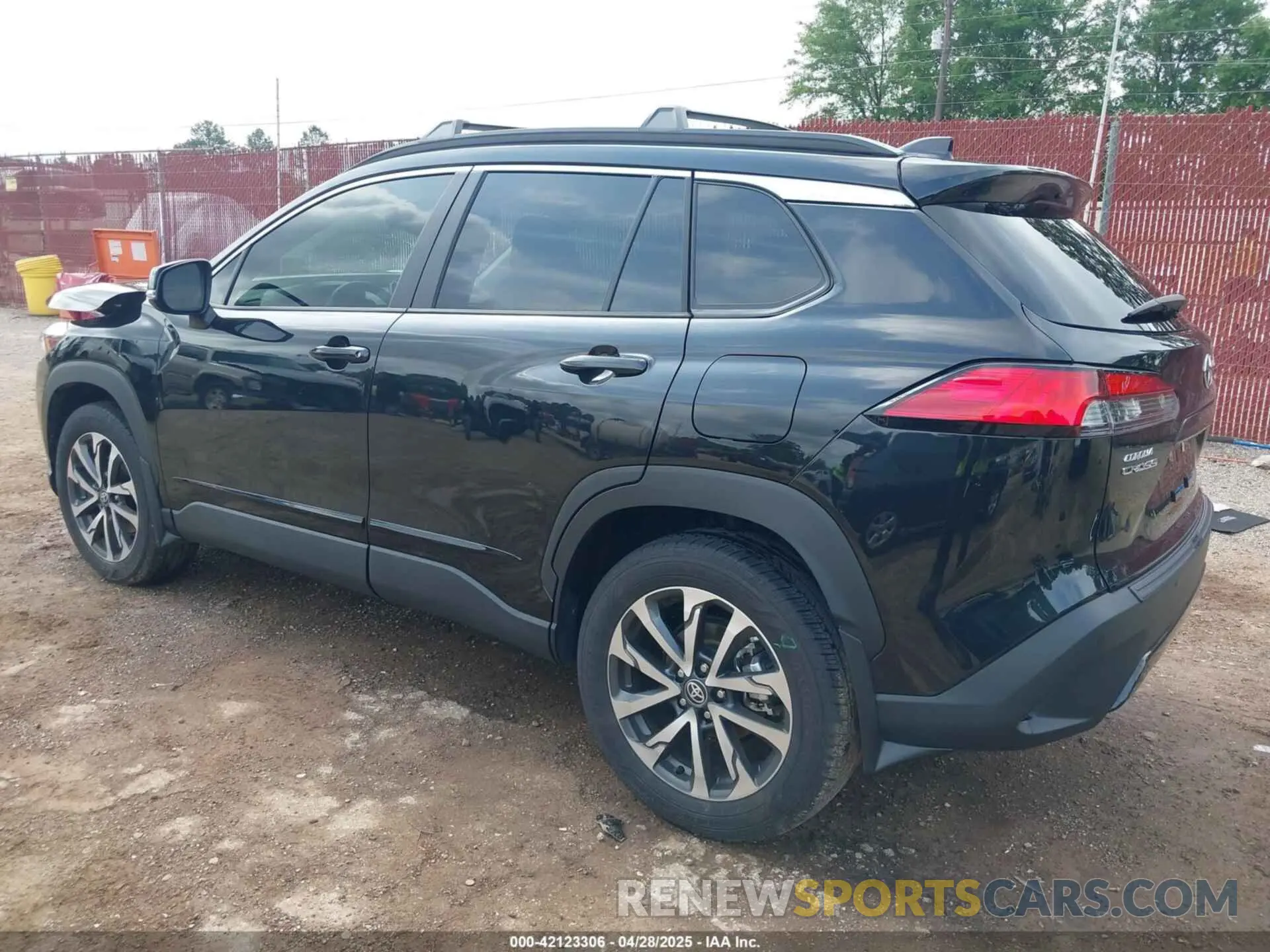 3 Фотография поврежденного автомобиля 7MUDAAAG4RV099759 TOYOTA COROLLA CROSS 2024