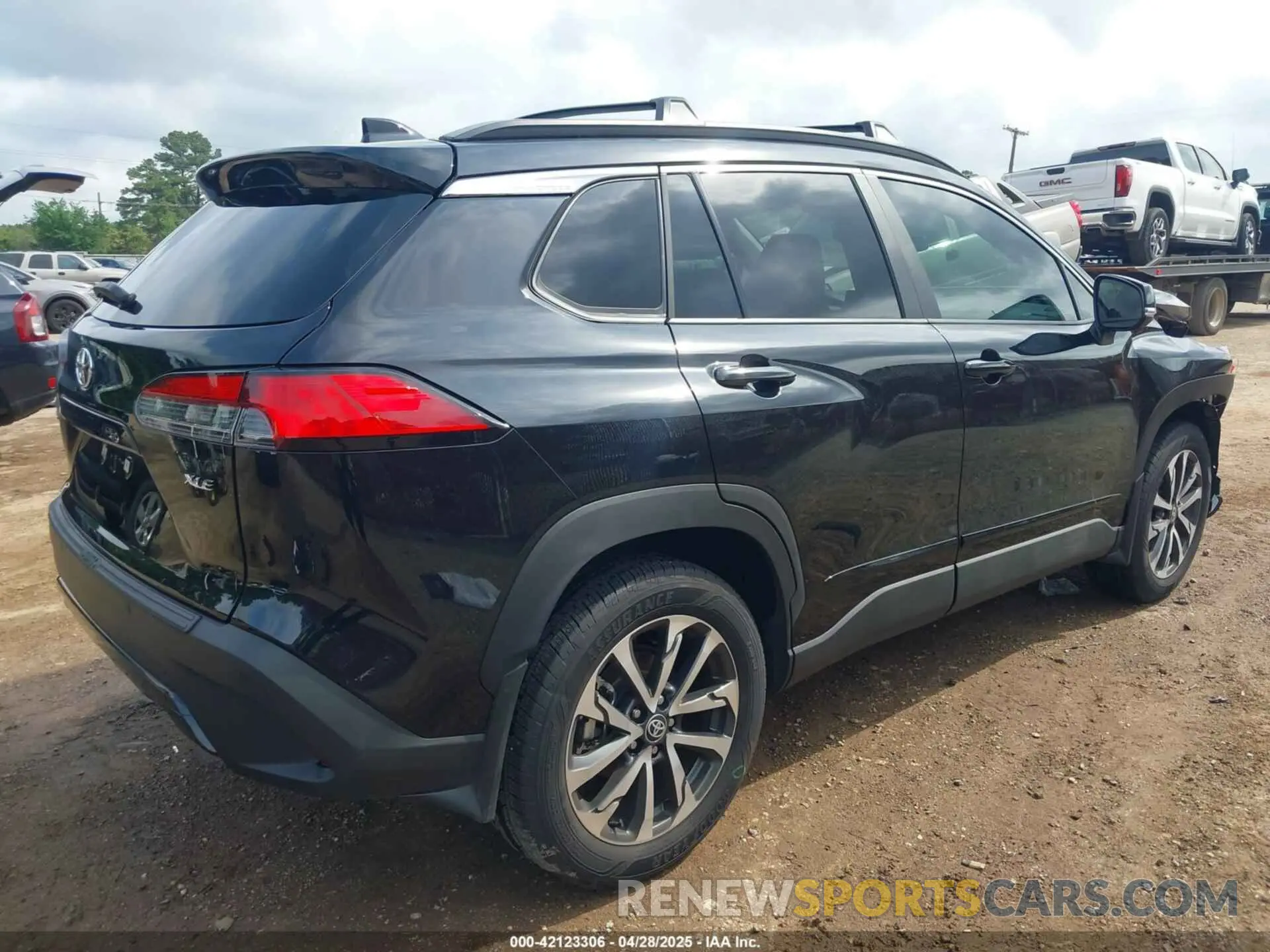 4 Фотография поврежденного автомобиля 7MUDAAAG4RV099759 TOYOTA COROLLA CROSS 2024