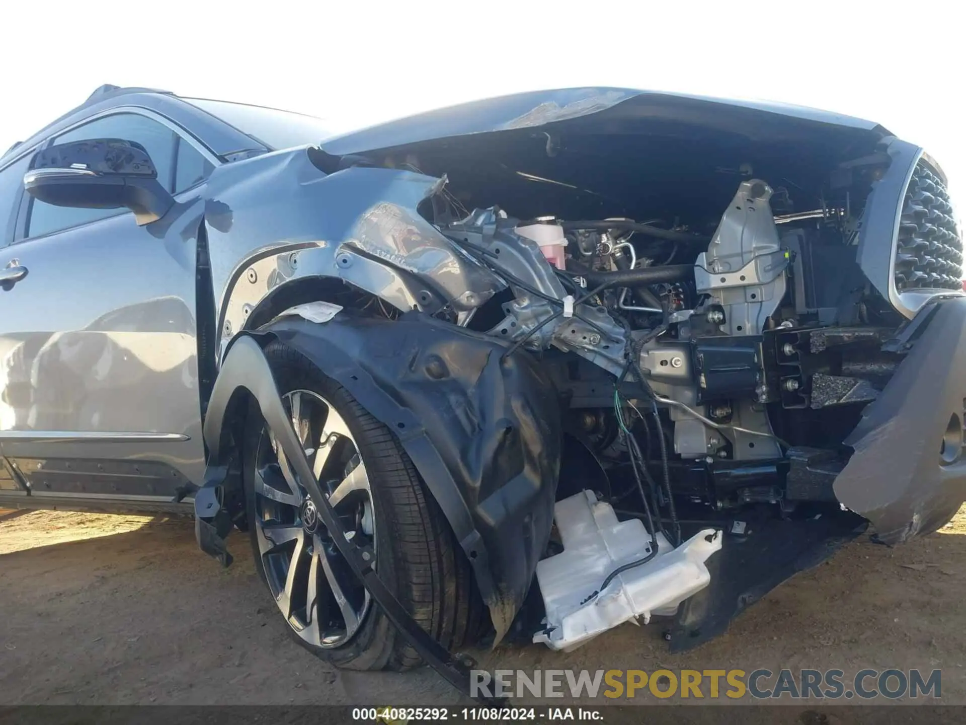 6 Photograph of a damaged car 7MUDAAAGXRV091889 TOYOTA COROLLA CROSS 2024