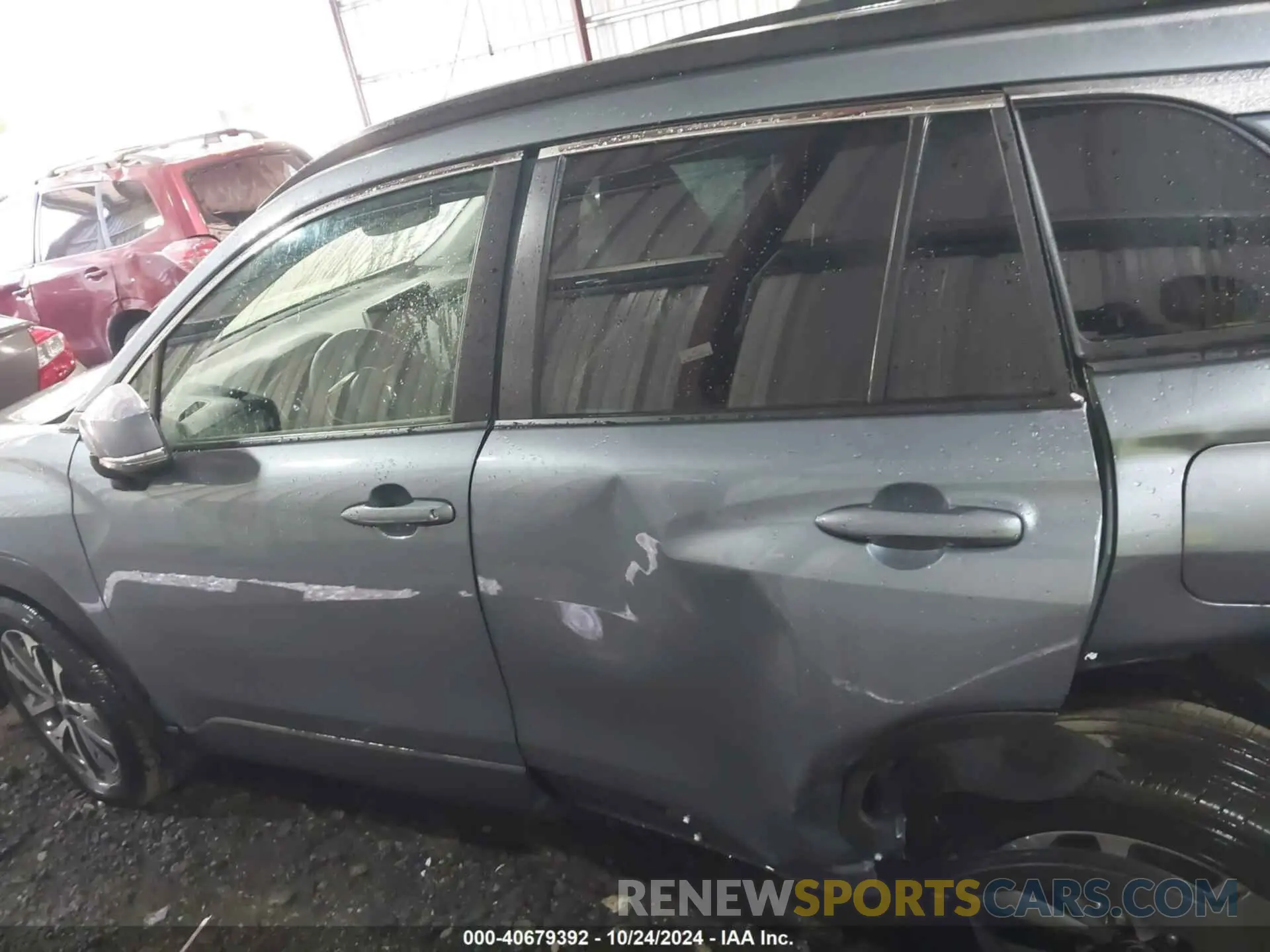 15 Photograph of a damaged car 7MUDAABG6RV097669 TOYOTA COROLLA CROSS 2024