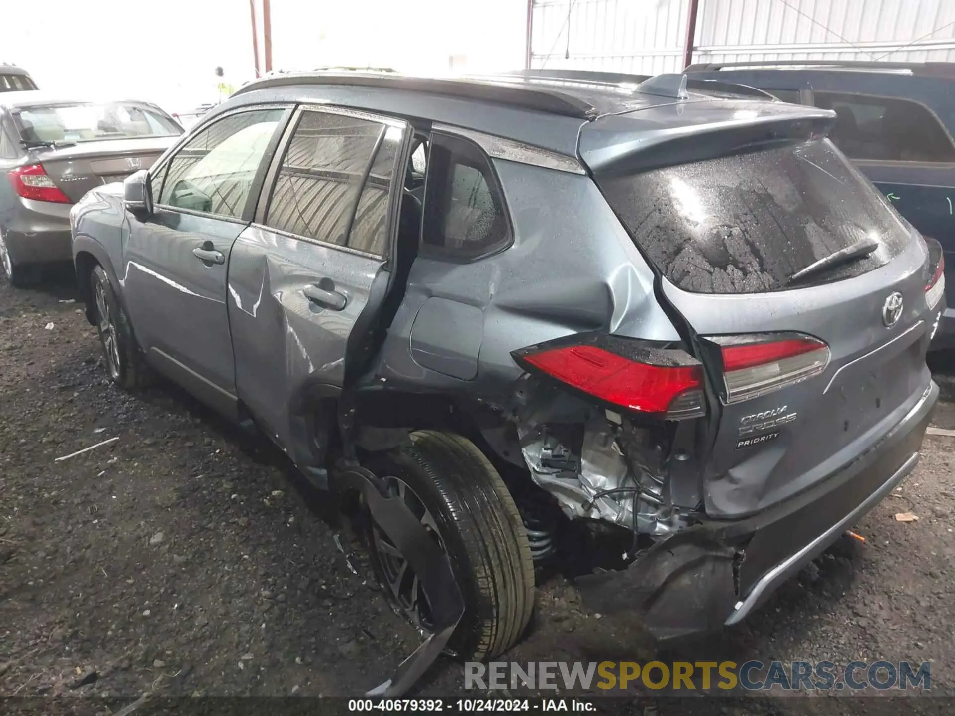 6 Photograph of a damaged car 7MUDAABG6RV097669 TOYOTA COROLLA CROSS 2024