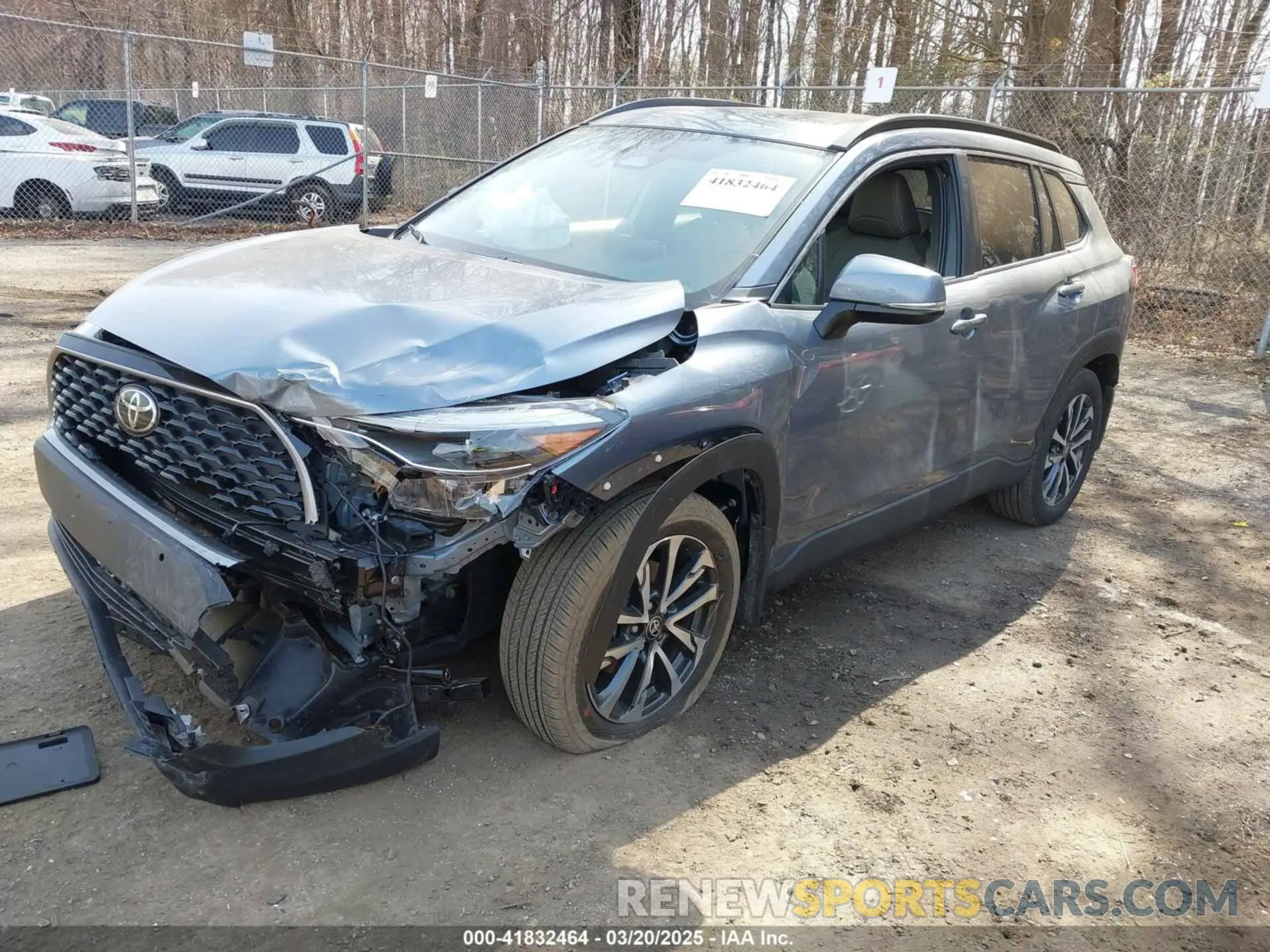 2 Photograph of a damaged car 7MUDAABG6RV102837 TOYOTA COROLLA CROSS 2024
