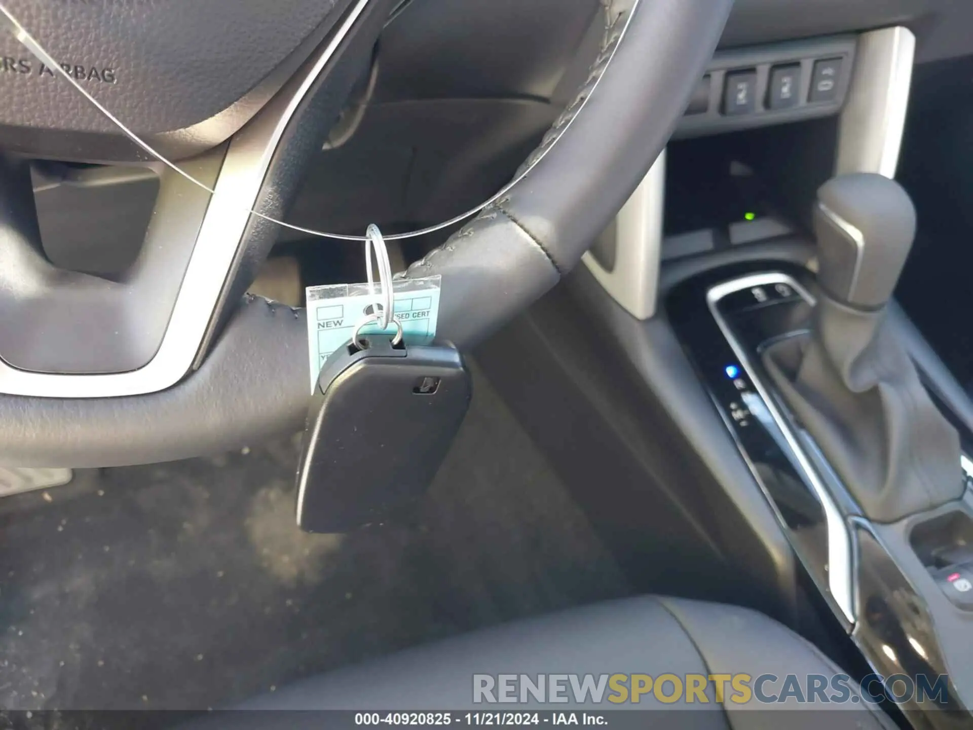 11 Photograph of a damaged car 7MUDAABGXRV106437 TOYOTA COROLLA CROSS 2024
