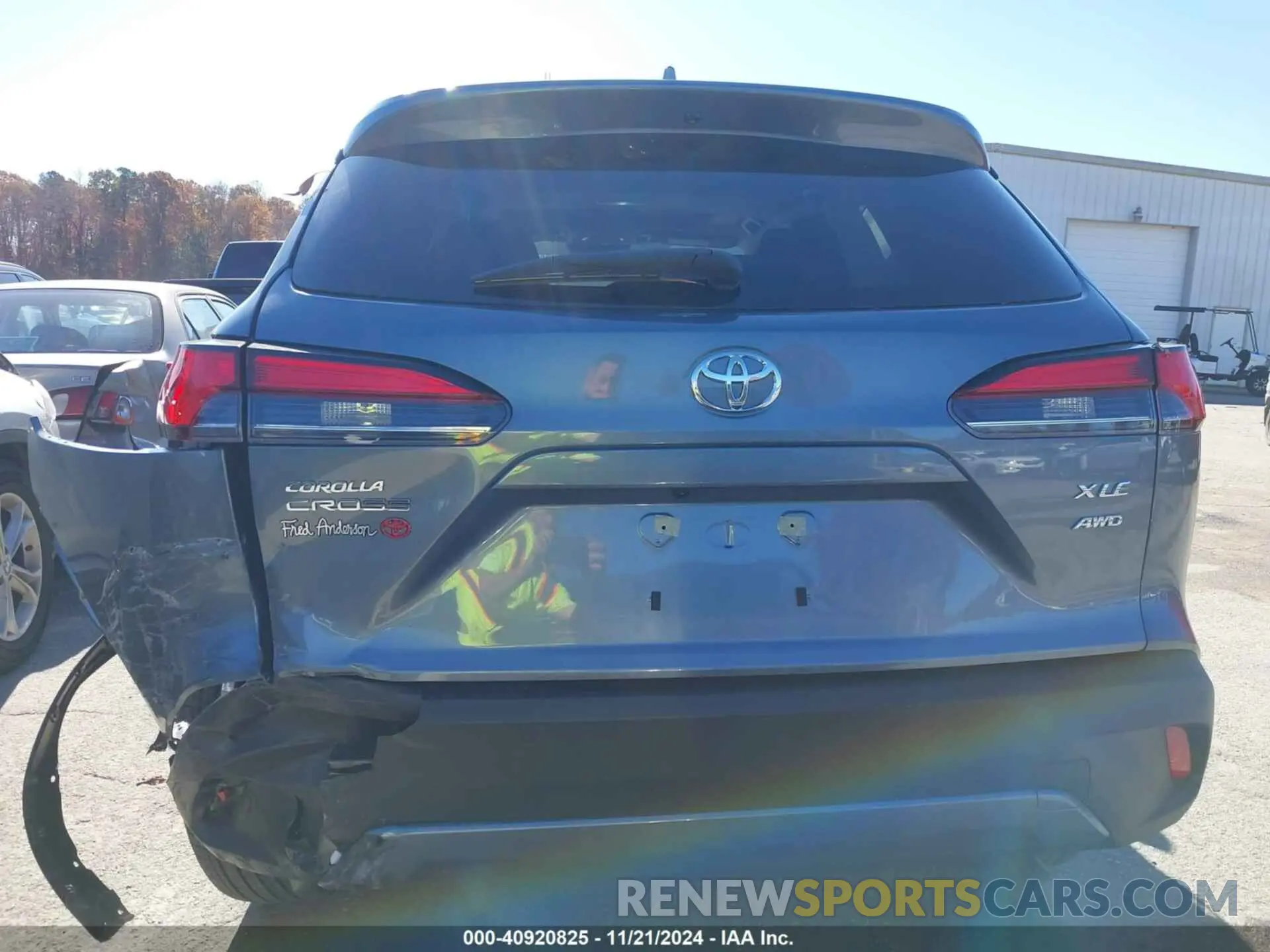 16 Photograph of a damaged car 7MUDAABGXRV106437 TOYOTA COROLLA CROSS 2024
