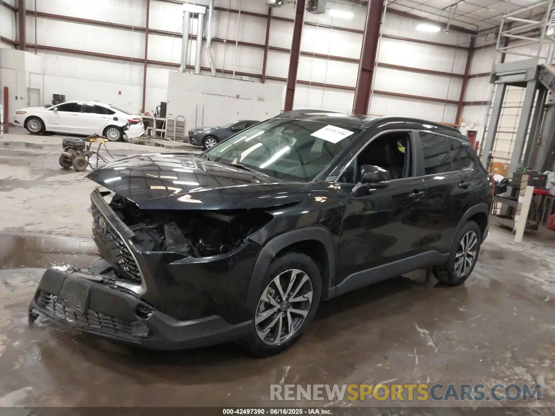 2 Photograph of a damaged car 7MUEAABG8RV083003 TOYOTA COROLLA CROSS 2024
