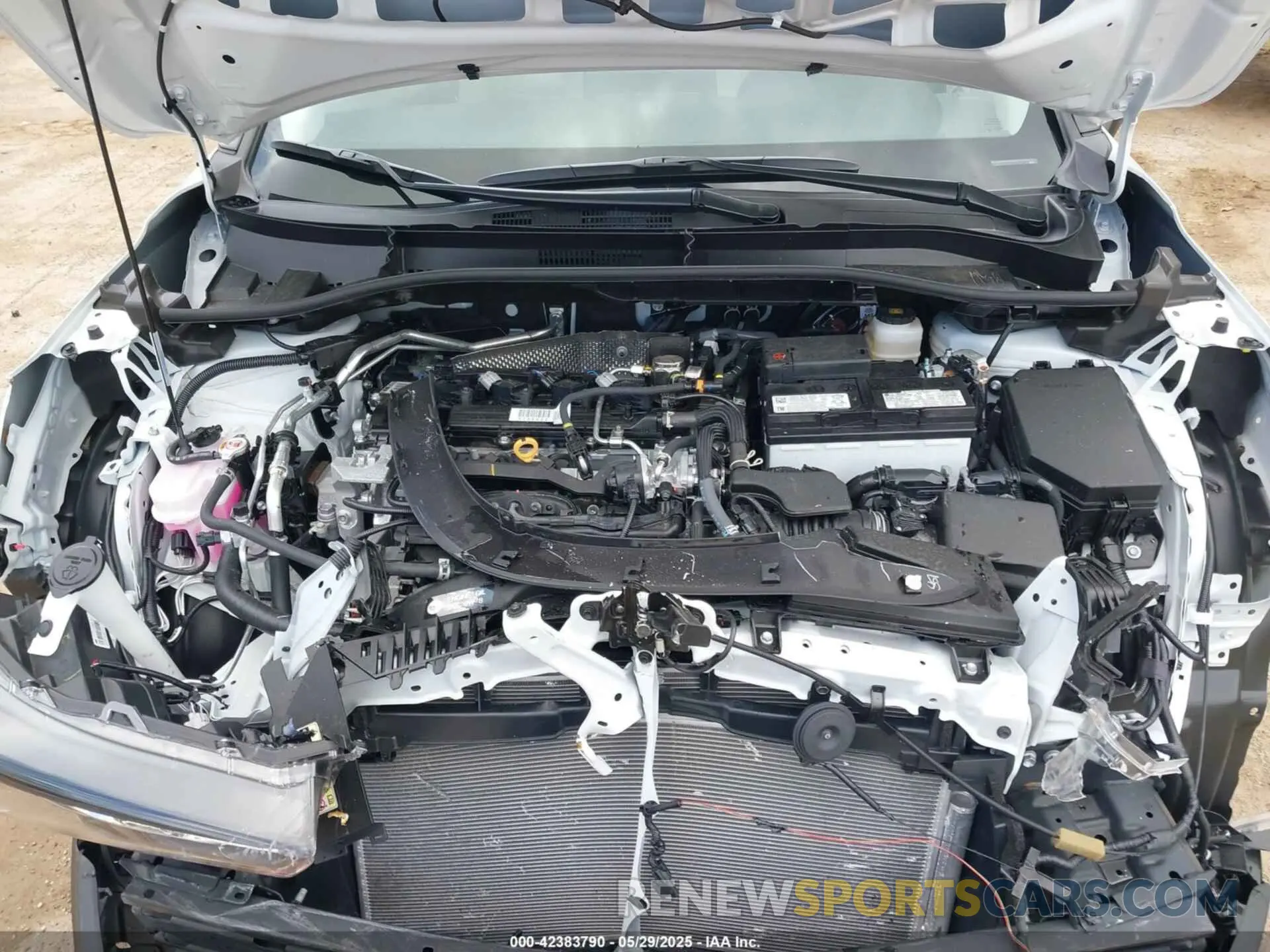 10 Photograph of a damaged car 7MUCAAAG2SV131223 TOYOTA COROLLA CROSS 2025