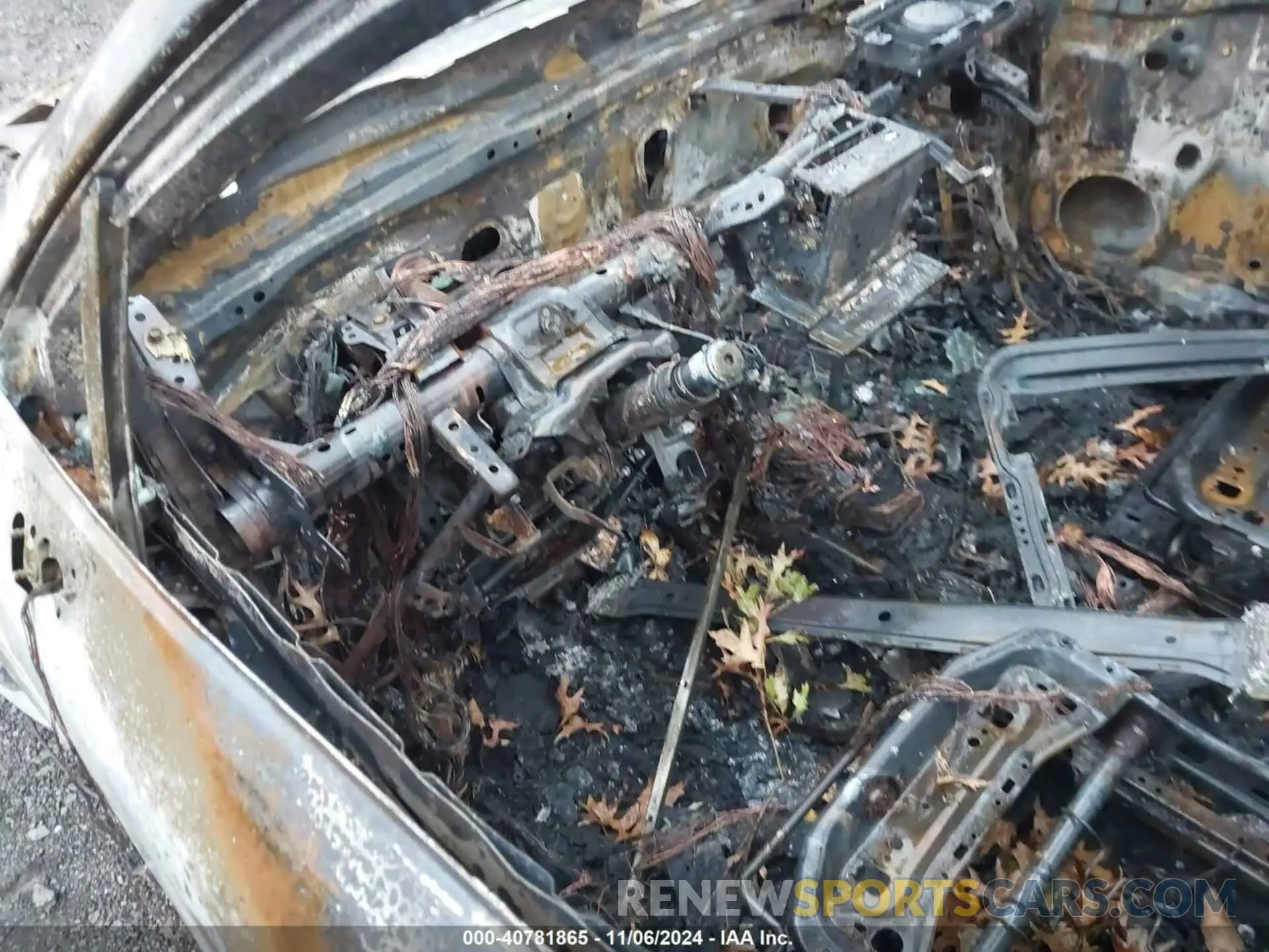 14 Photograph of a damaged car 7MUFBABG0PV012795 TOYOTA COROLLA CROSS HYBRID 2023