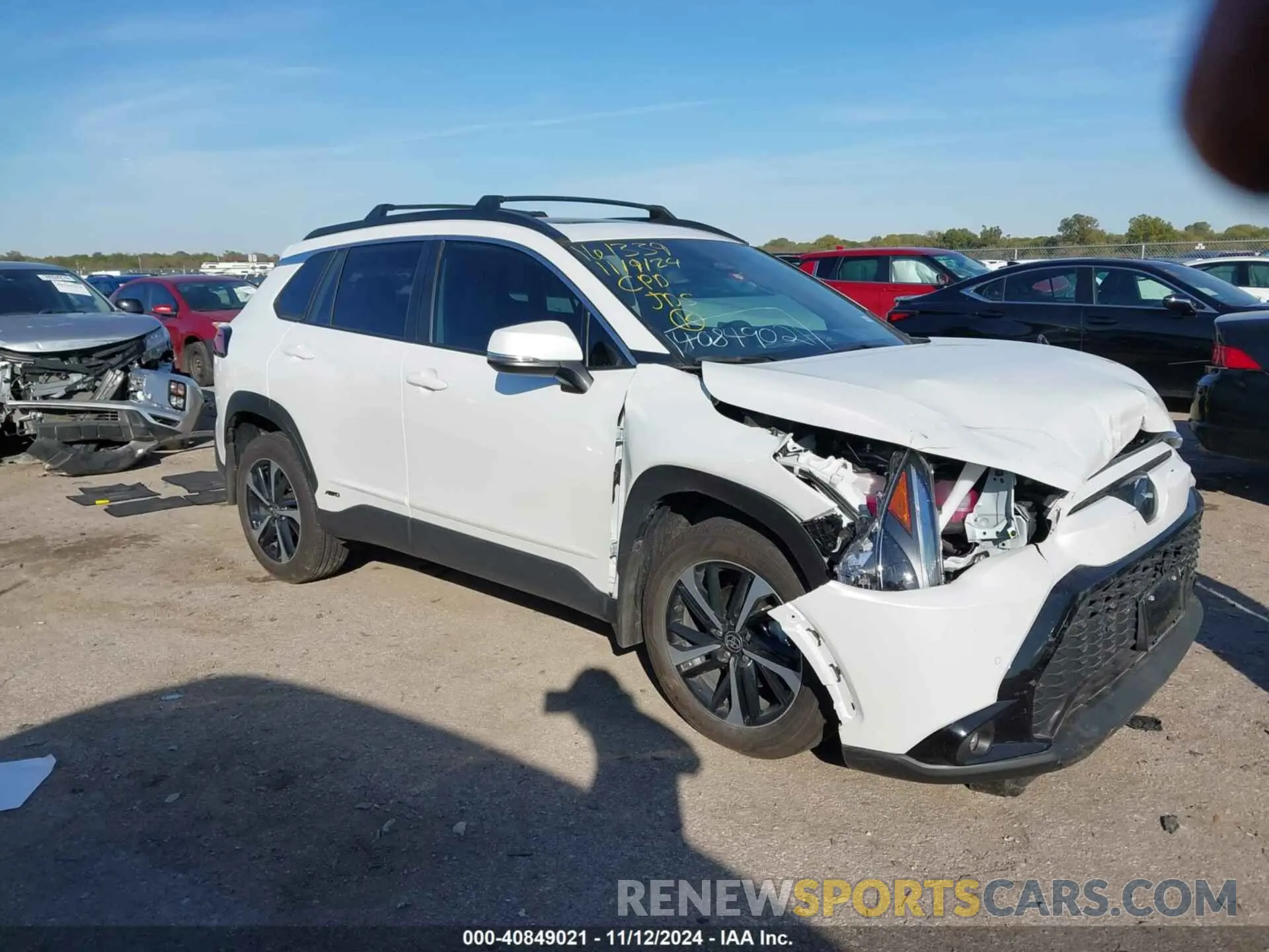 1 Photograph of a damaged car 7MUFBABG0RV044732 TOYOTA COROLLA CROSS HYBRID 2024