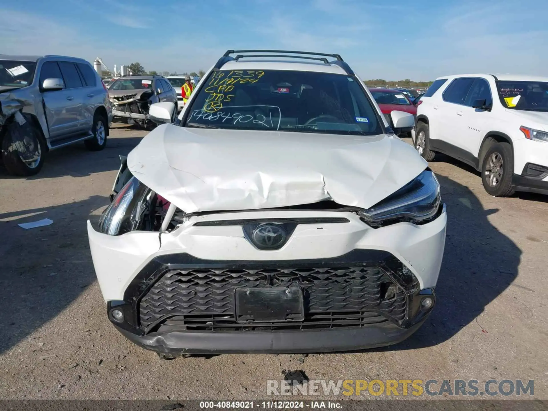 11 Photograph of a damaged car 7MUFBABG0RV044732 TOYOTA COROLLA CROSS HYBRID 2024