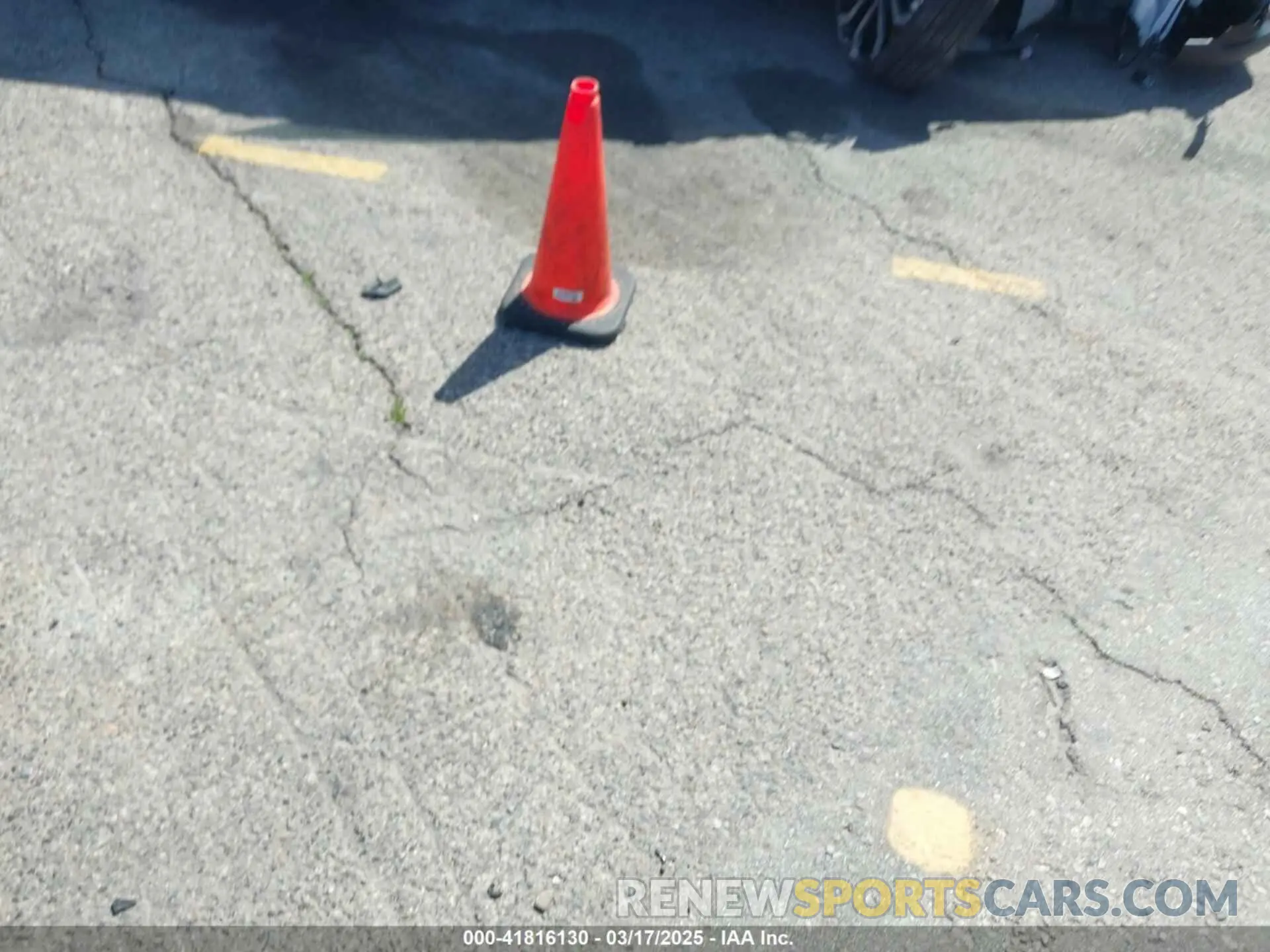 12 Photograph of a damaged car 7MUFBABG1RV052595 TOYOTA COROLLA CROSS HYBRID 2024