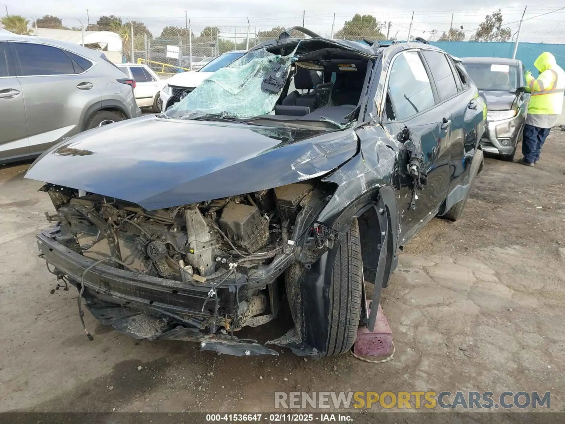 2 Photograph of a damaged car 7MUFBABG3RV019176 TOYOTA COROLLA CROSS HYBRID 2024