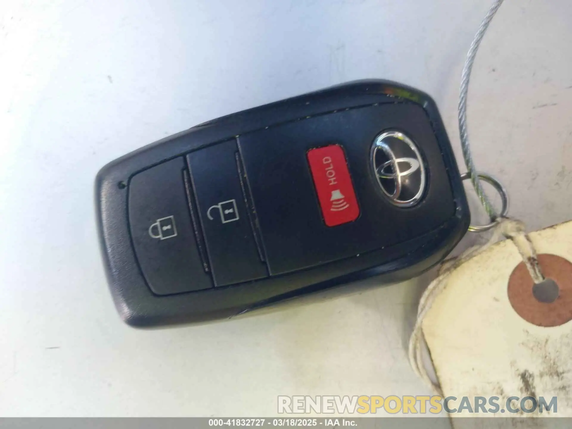 11 Фотография поврежденного автомобиля 7MUFBABG4RV046483 TOYOTA COROLLA CROSS HYBRID 2024