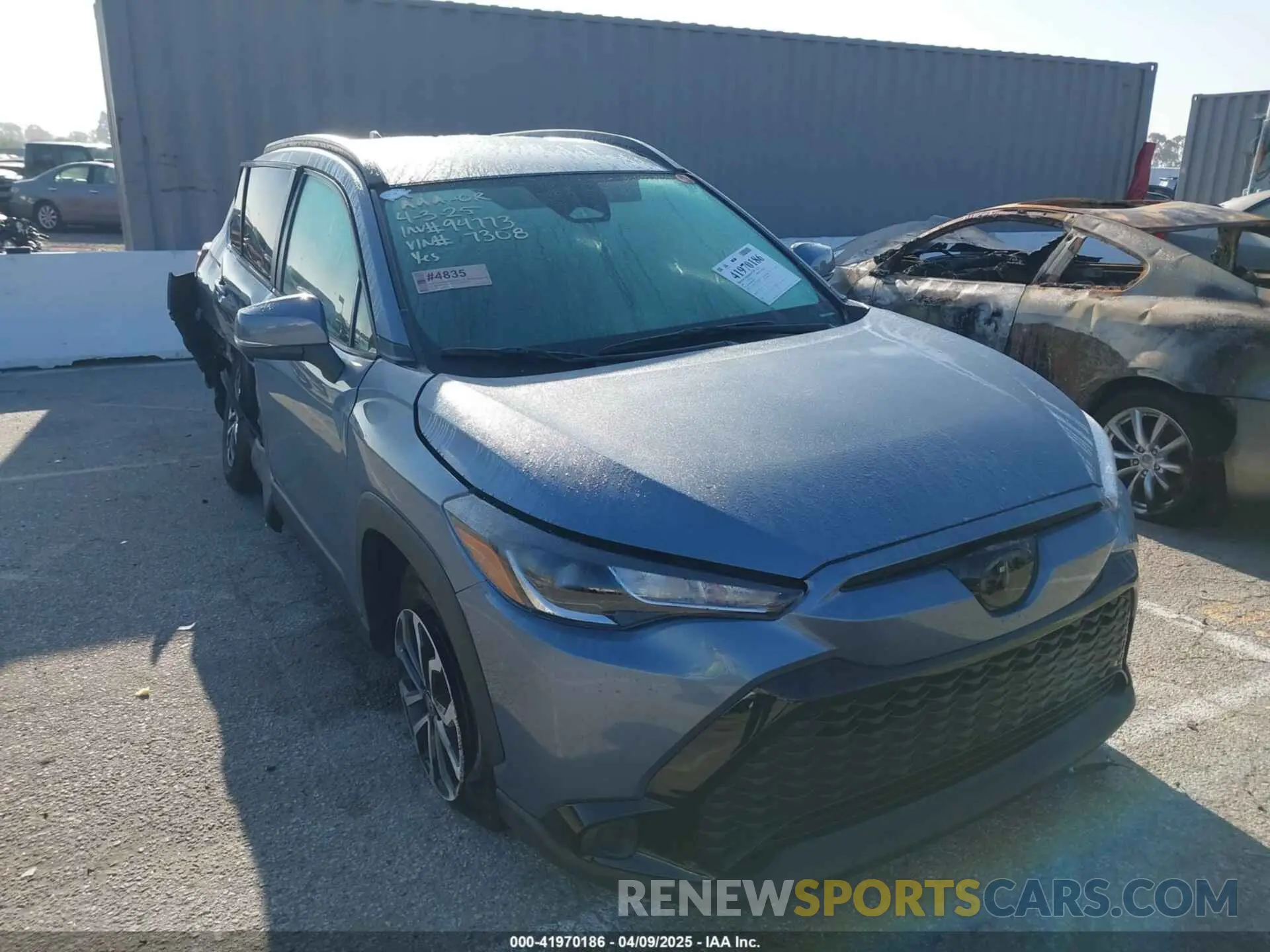 1 Photograph of a damaged car 7MUFBABG6RV017308 TOYOTA COROLLA CROSS HYBRID 2024