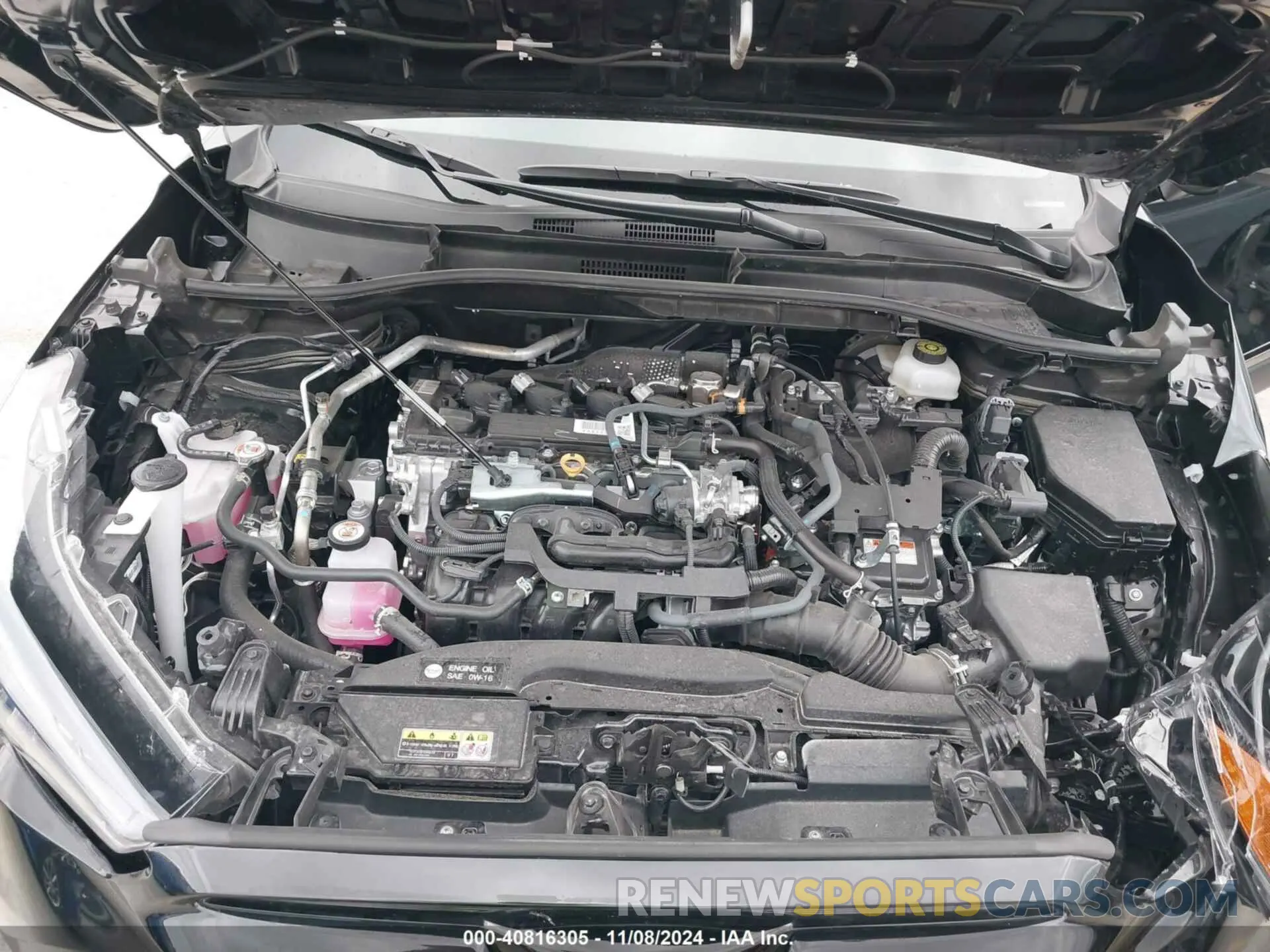10 Photograph of a damaged car 7MUFBABGXRV038727 TOYOTA COROLLA CROSS HYBRID 2024