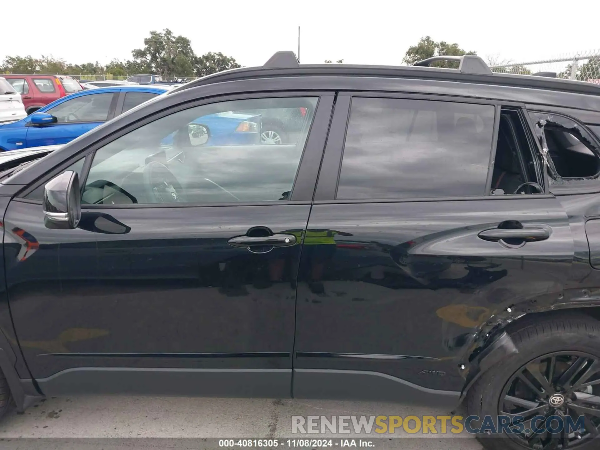 15 Photograph of a damaged car 7MUFBABGXRV038727 TOYOTA COROLLA CROSS HYBRID 2024