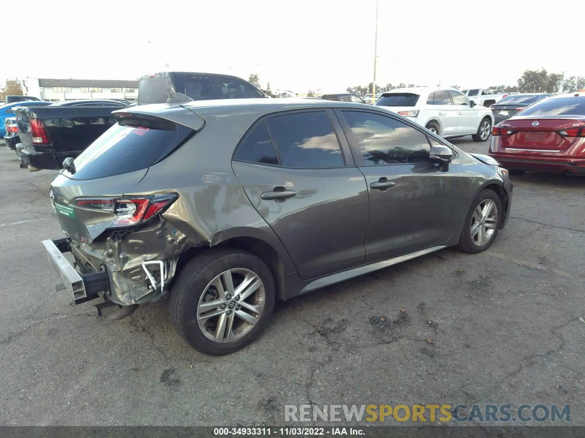 4 Photograph of a damaged car JTNK4RBE0K3008106 TOYOTA COROLLA HATCHBACK 2019