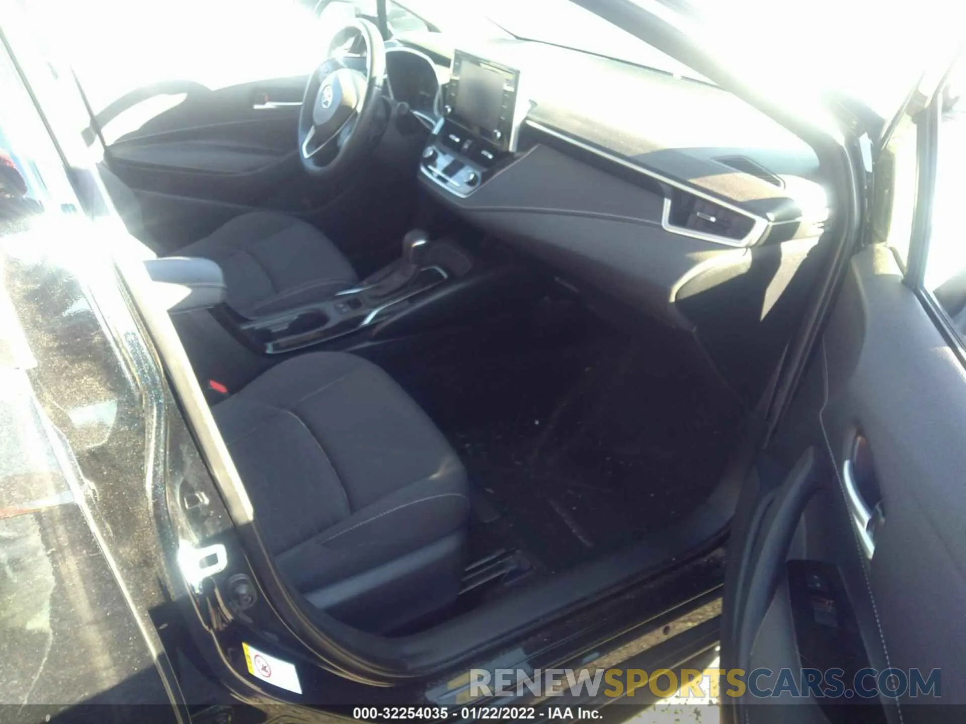 5 Photograph of a damaged car JTNK4RBE1K3011922 TOYOTA COROLLA HATCHBACK 2019