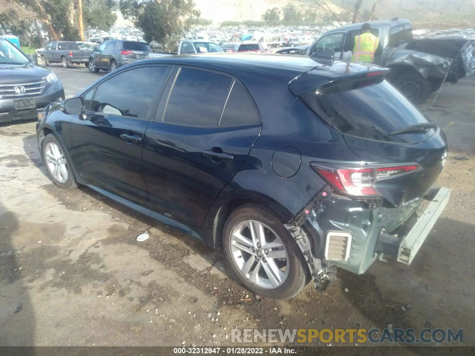 3 Photograph of a damaged car JTNK4RBE2K3033427 TOYOTA COROLLA HATCHBACK 2019