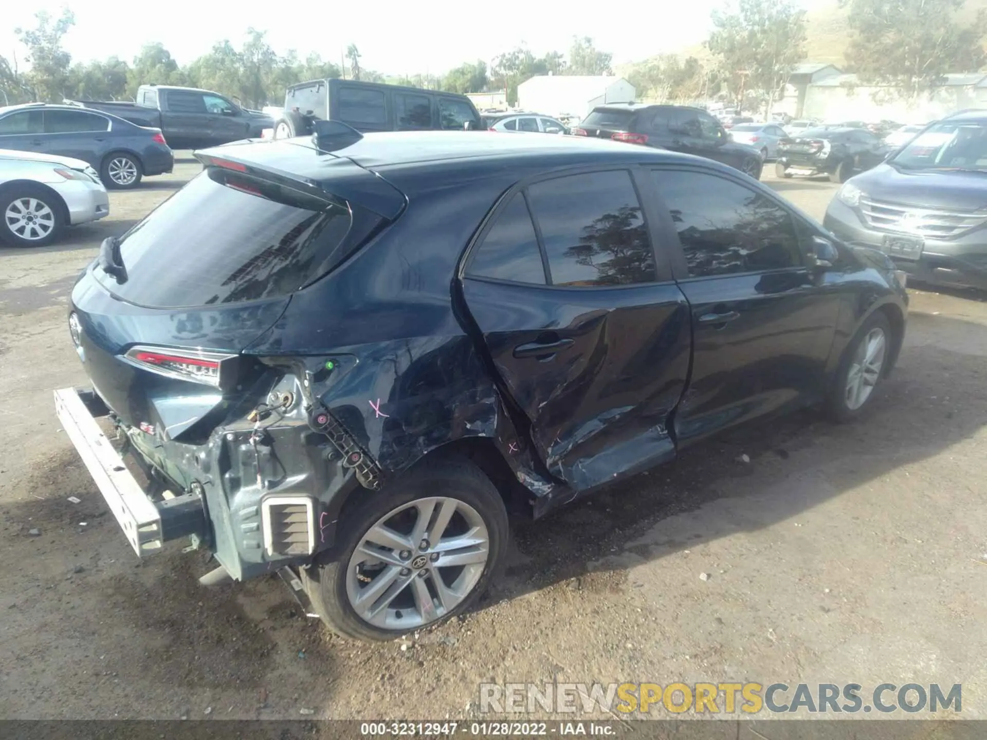 4 Photograph of a damaged car JTNK4RBE2K3033427 TOYOTA COROLLA HATCHBACK 2019