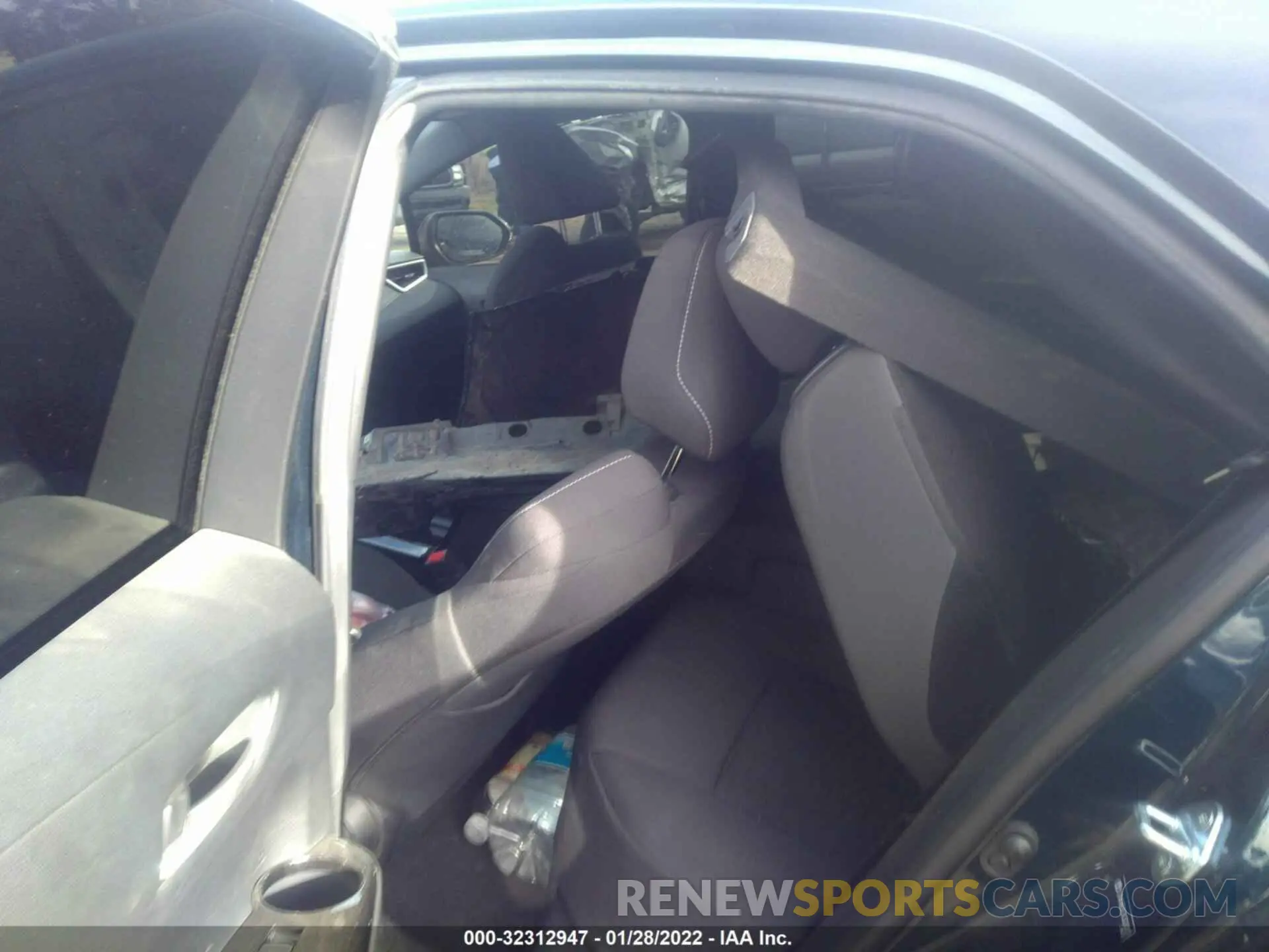 8 Photograph of a damaged car JTNK4RBE2K3033427 TOYOTA COROLLA HATCHBACK 2019