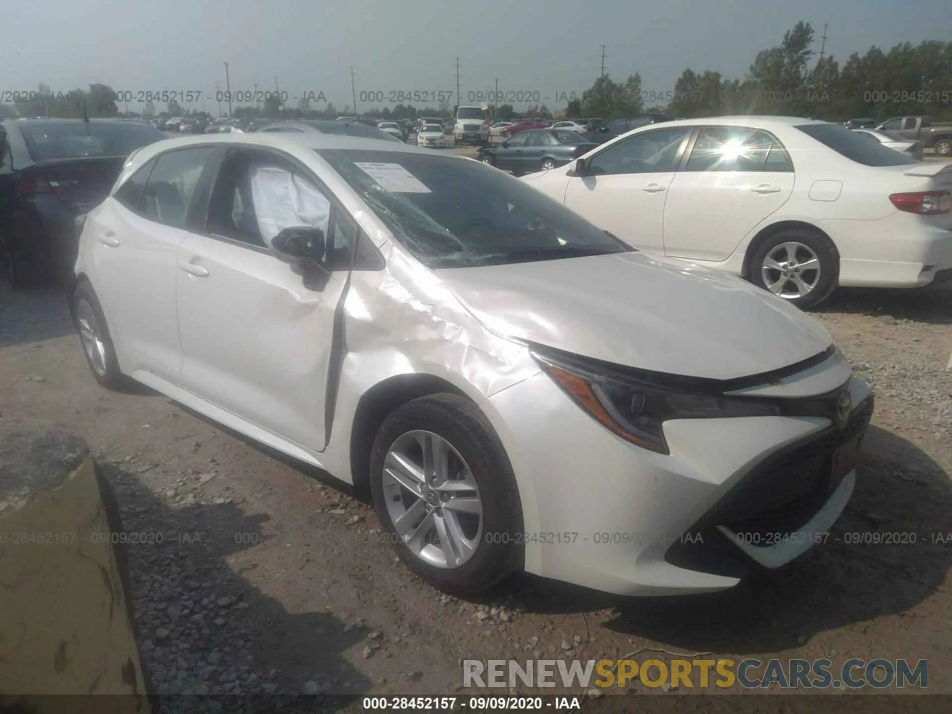 1 Photograph of a damaged car JTNK4RBE2K3040264 TOYOTA COROLLA HATCHBACK 2019