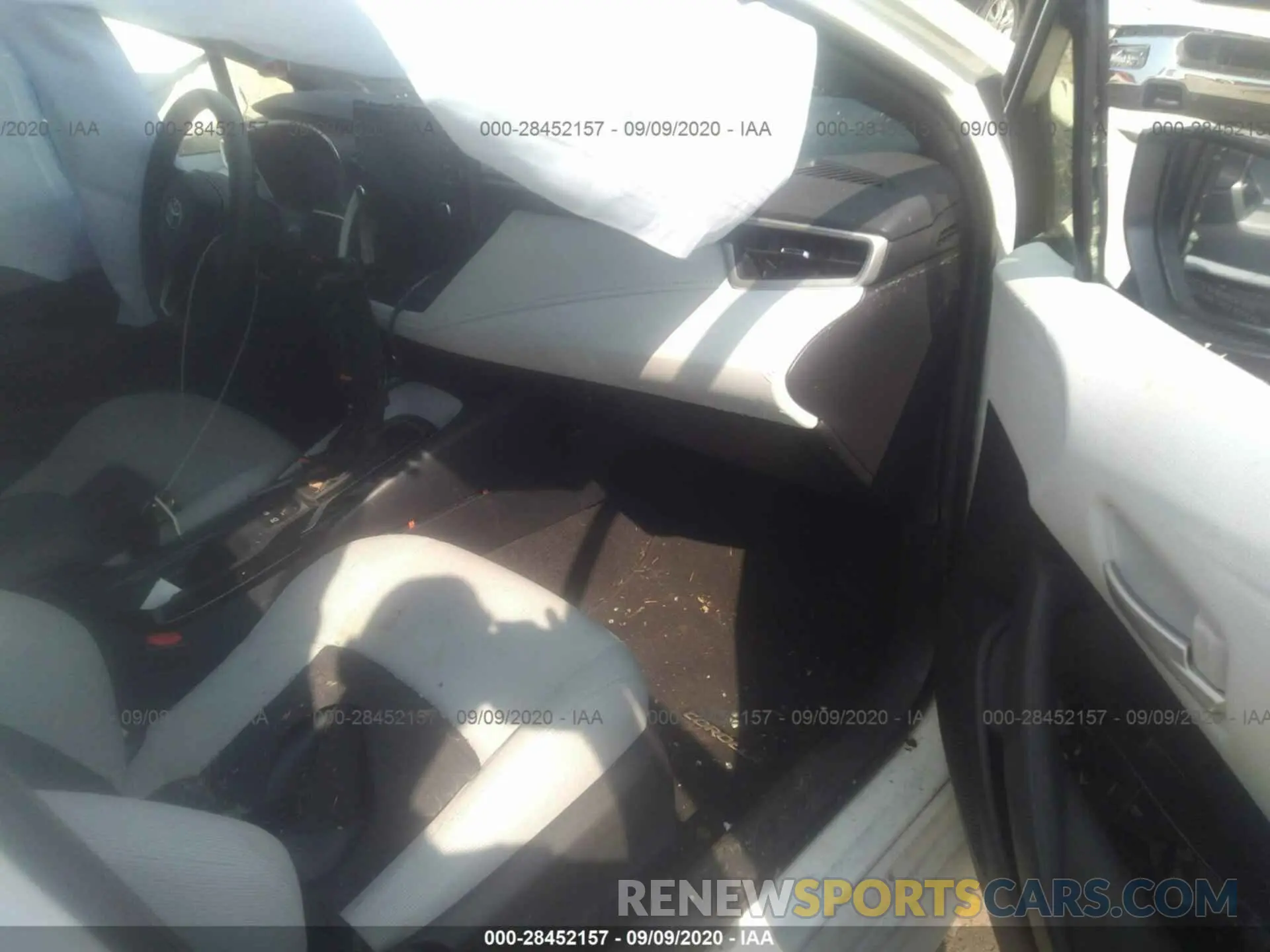 5 Photograph of a damaged car JTNK4RBE2K3040264 TOYOTA COROLLA HATCHBACK 2019
