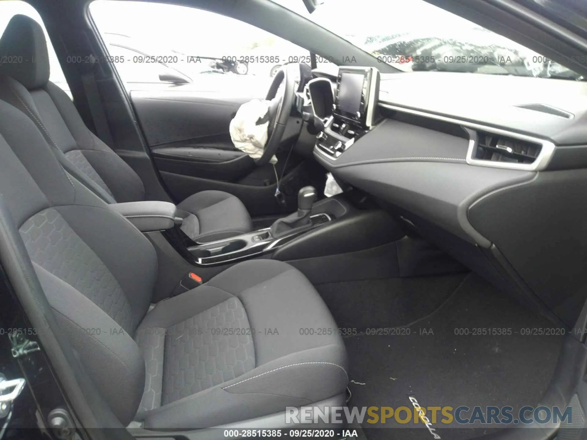 5 Photograph of a damaged car JTNK4RBE9K3054761 TOYOTA COROLLA HATCHBACK 2019
