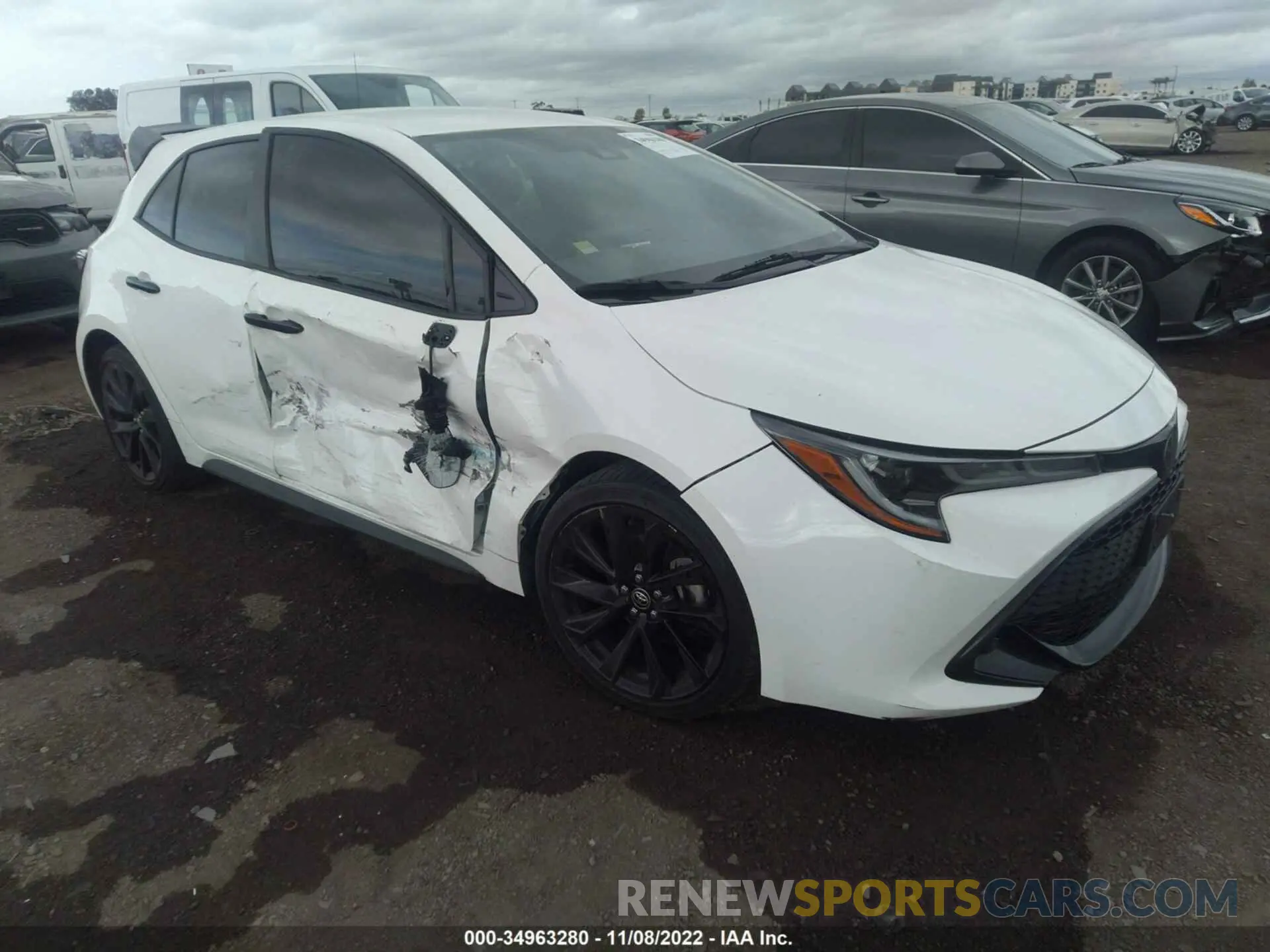 1 Photograph of a damaged car JTND4RBE0L3080739 TOYOTA COROLLA HATCHBACK 2020