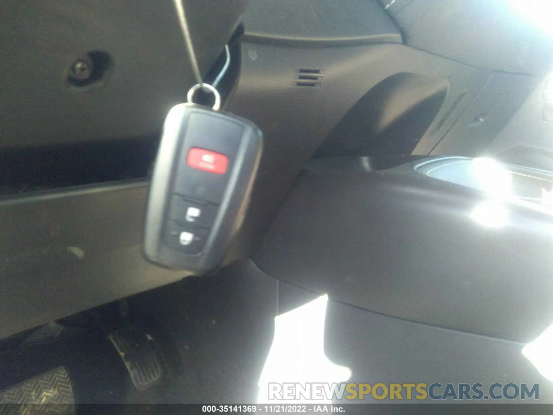 11 Photograph of a damaged car JTND4RBE2L3092858 TOYOTA COROLLA HATCHBACK 2020
