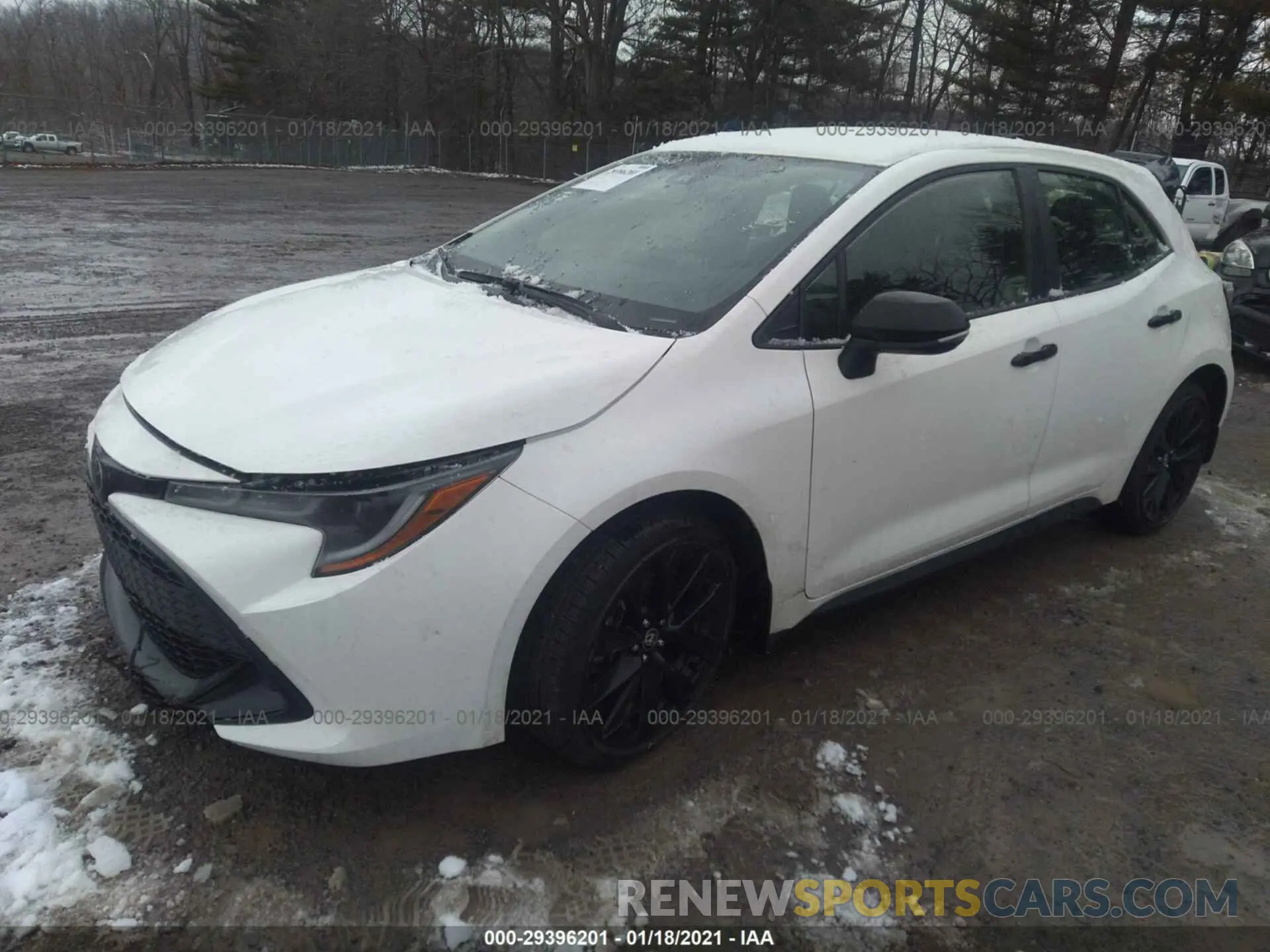 2 Photograph of a damaged car JTND4RBE3L3088110 TOYOTA COROLLA HATCHBACK 2020