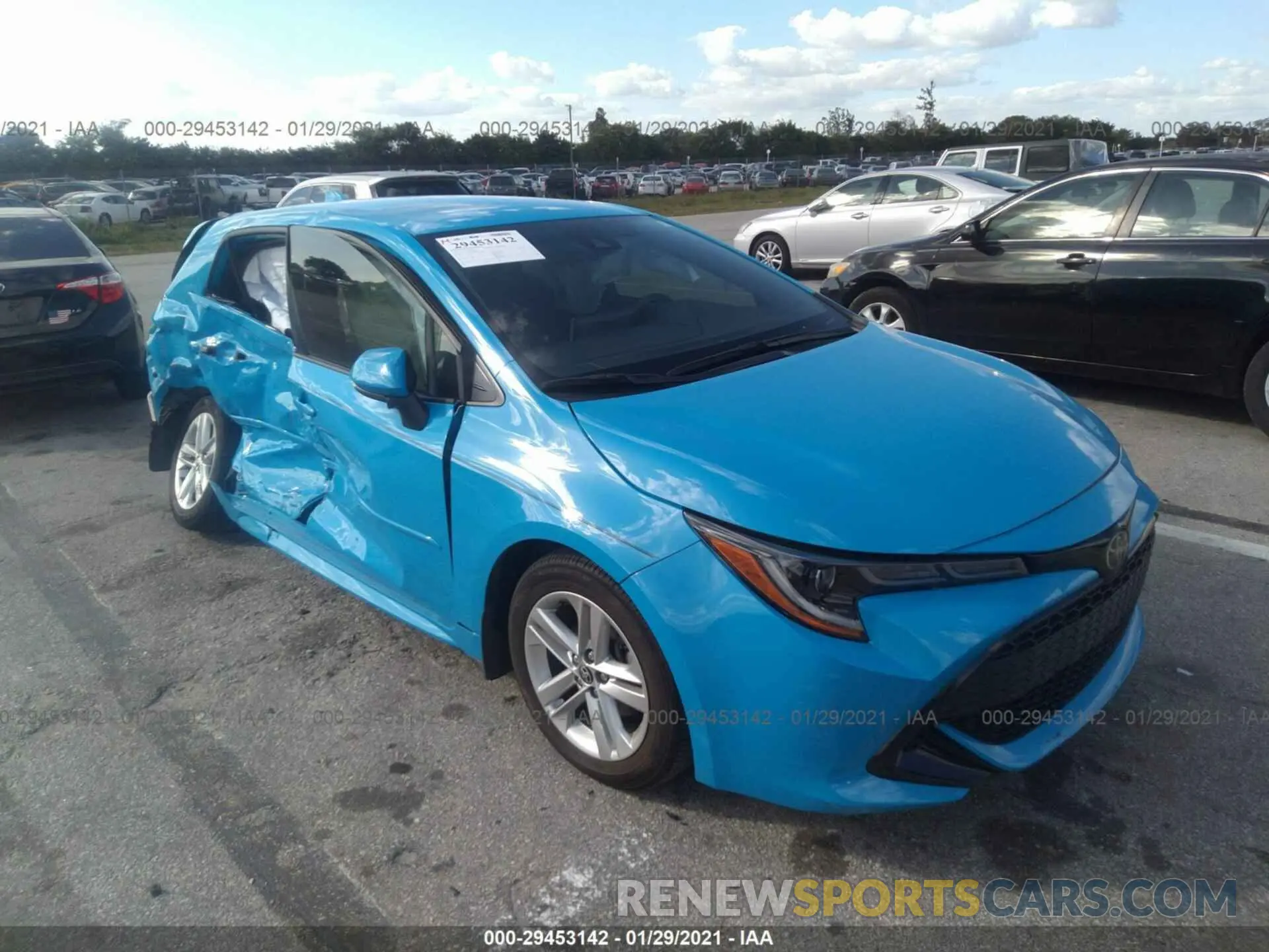 1 Photograph of a damaged car JTND4RBE3L3088804 TOYOTA COROLLA HATCHBACK 2020