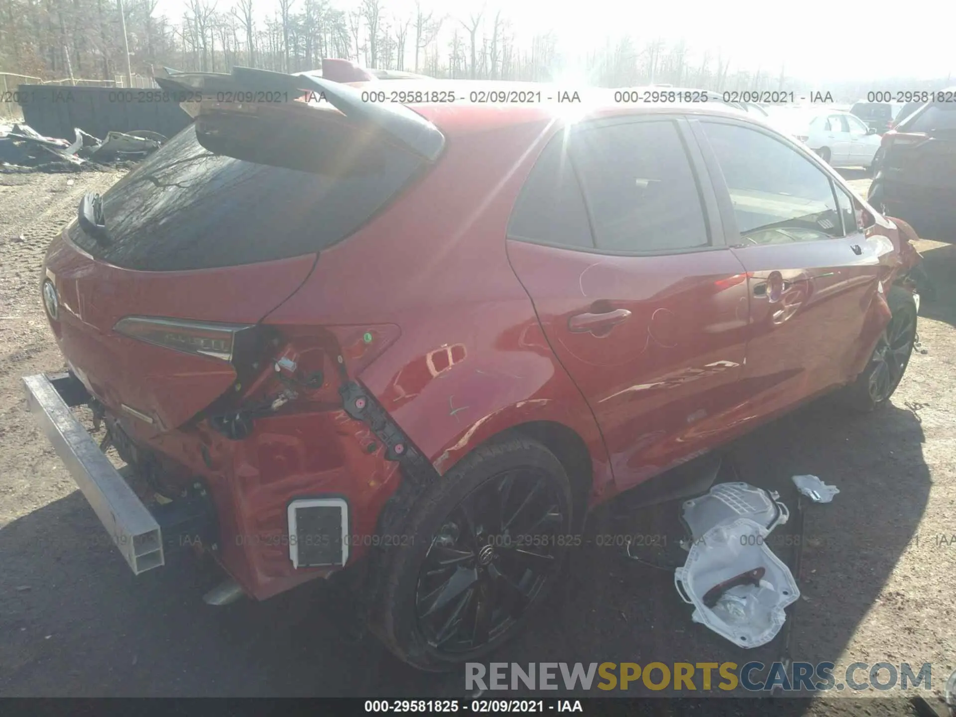 4 Photograph of a damaged car JTND4MBE2M3106679 TOYOTA COROLLA HATCHBACK 2021