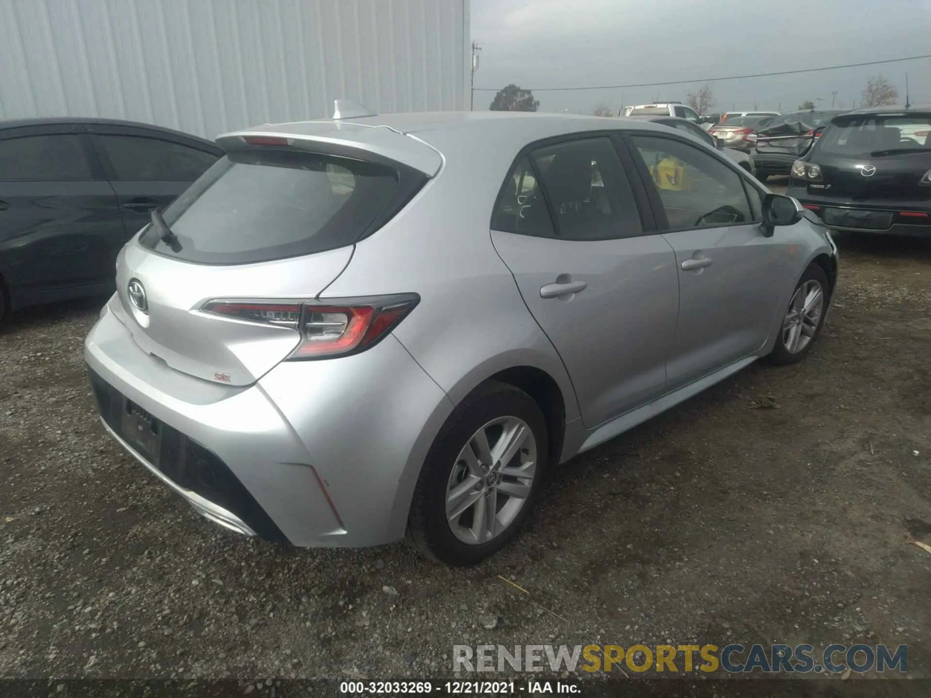4 Photograph of a damaged car JTND4MBEXM3130888 TOYOTA COROLLA HATCHBACK 2021